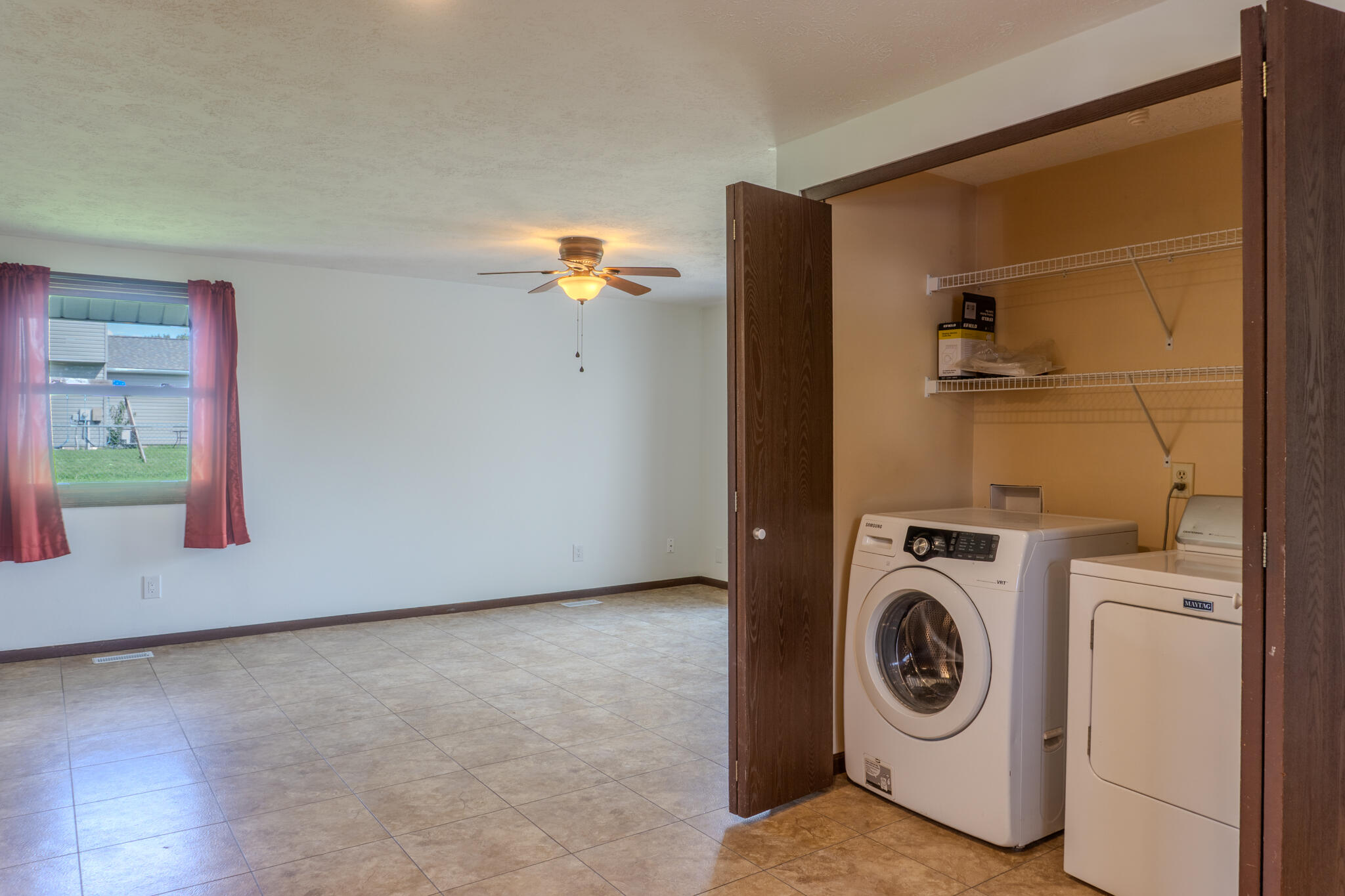 2802 Seymour Lane Property Photo 16
