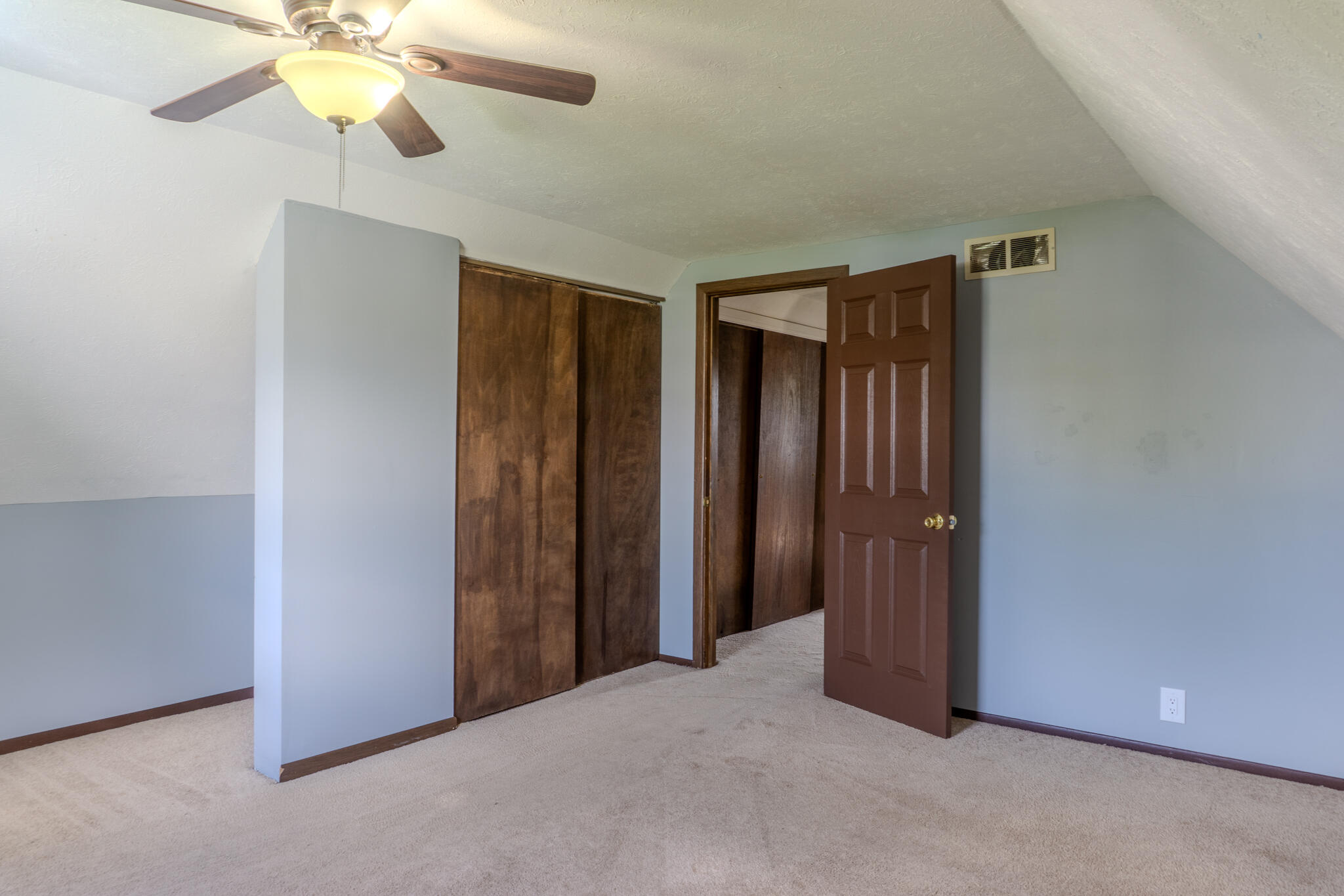 2802 Seymour Lane Property Photo 29
