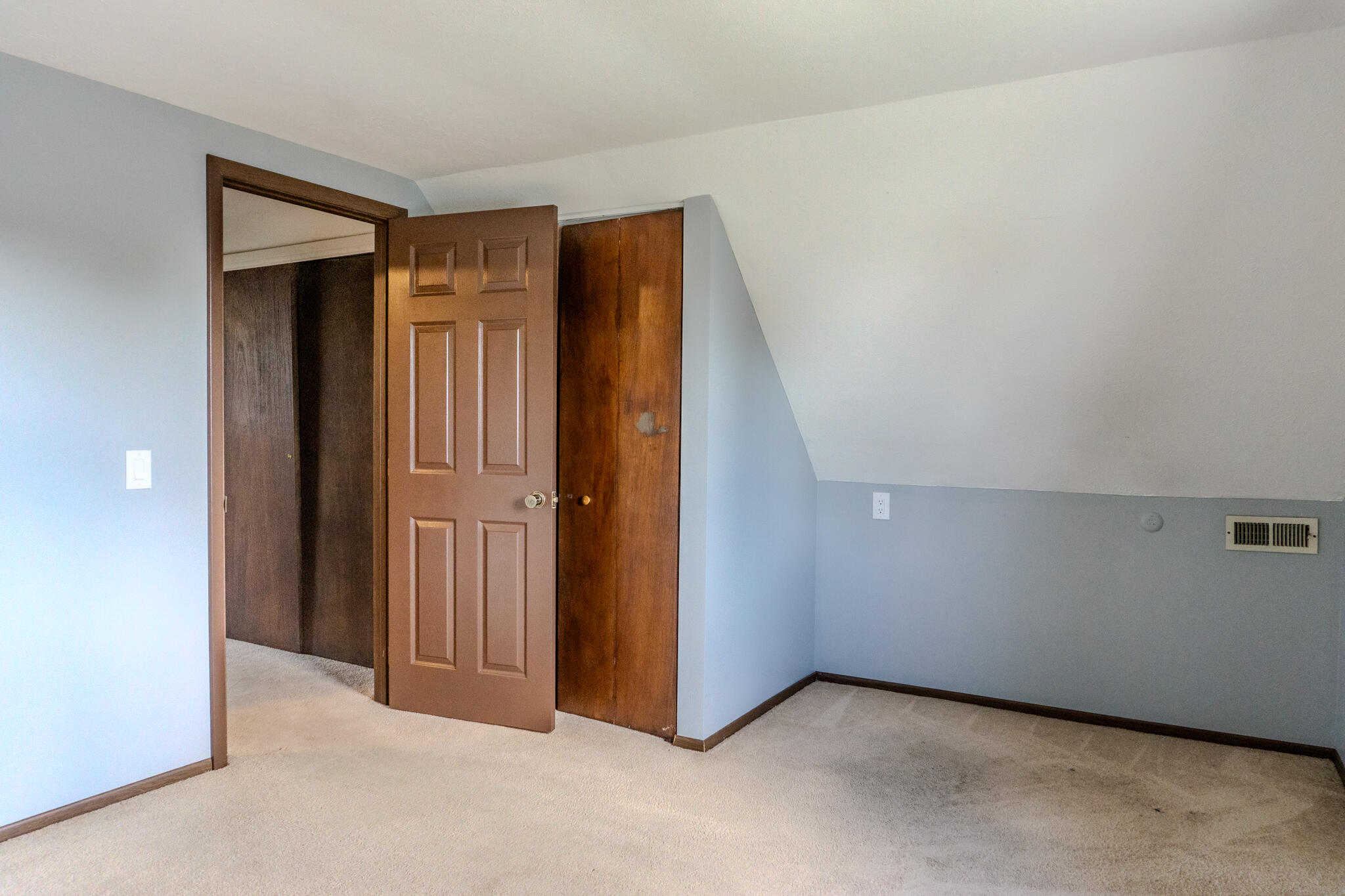 2802 Seymour Lane Property Photo 32