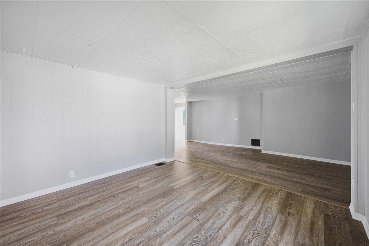 344 State Street Property Photo 13