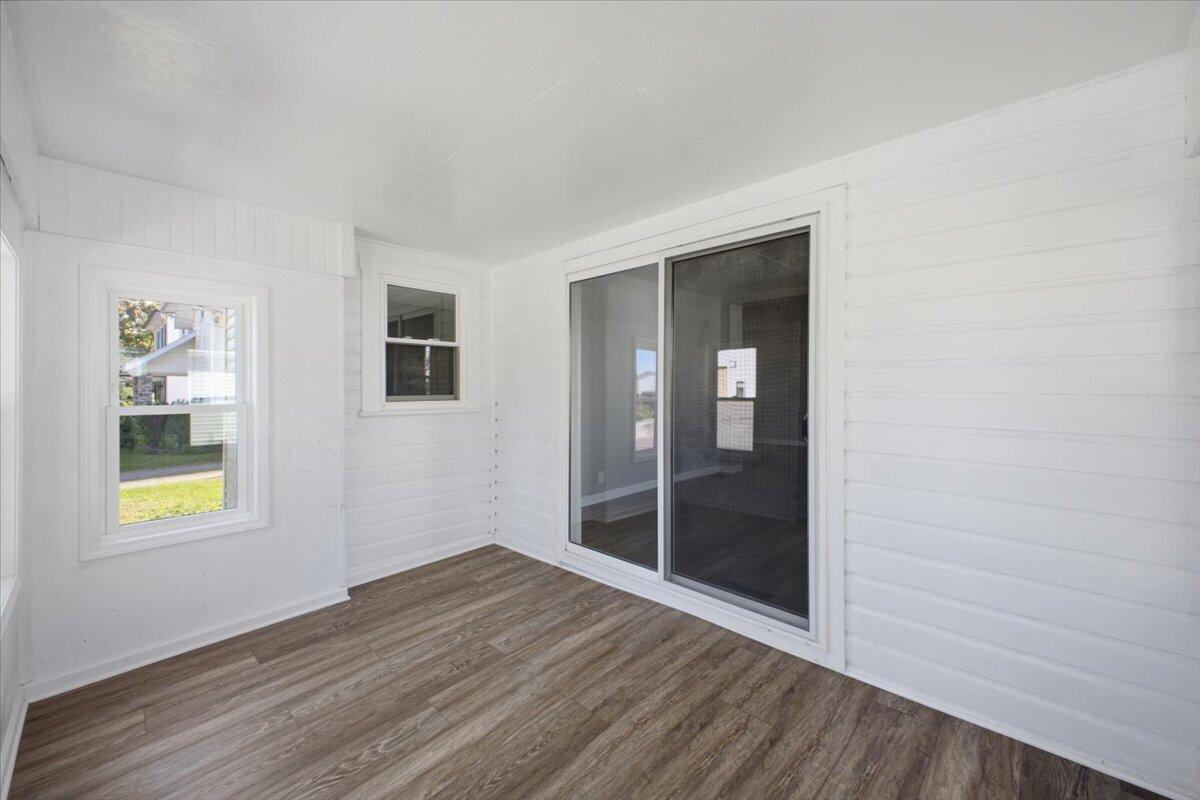 344 State Street Property Photo 14