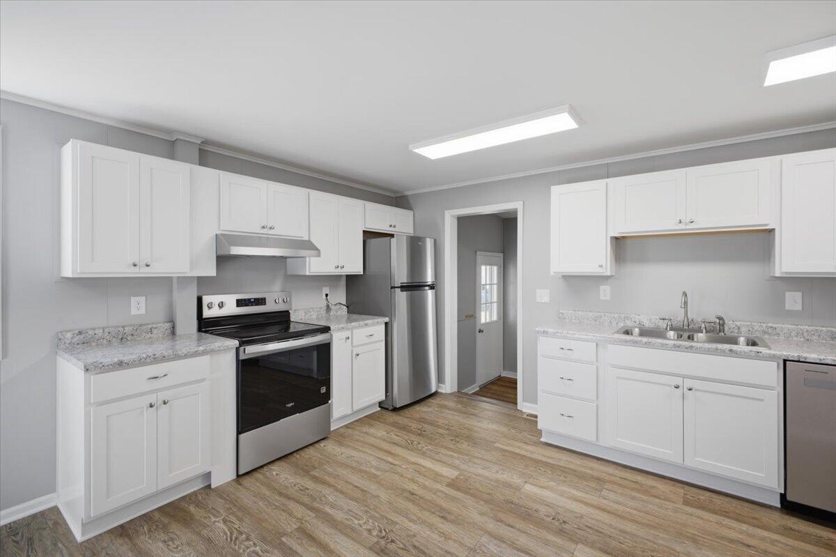 344 State Street Property Photo 24