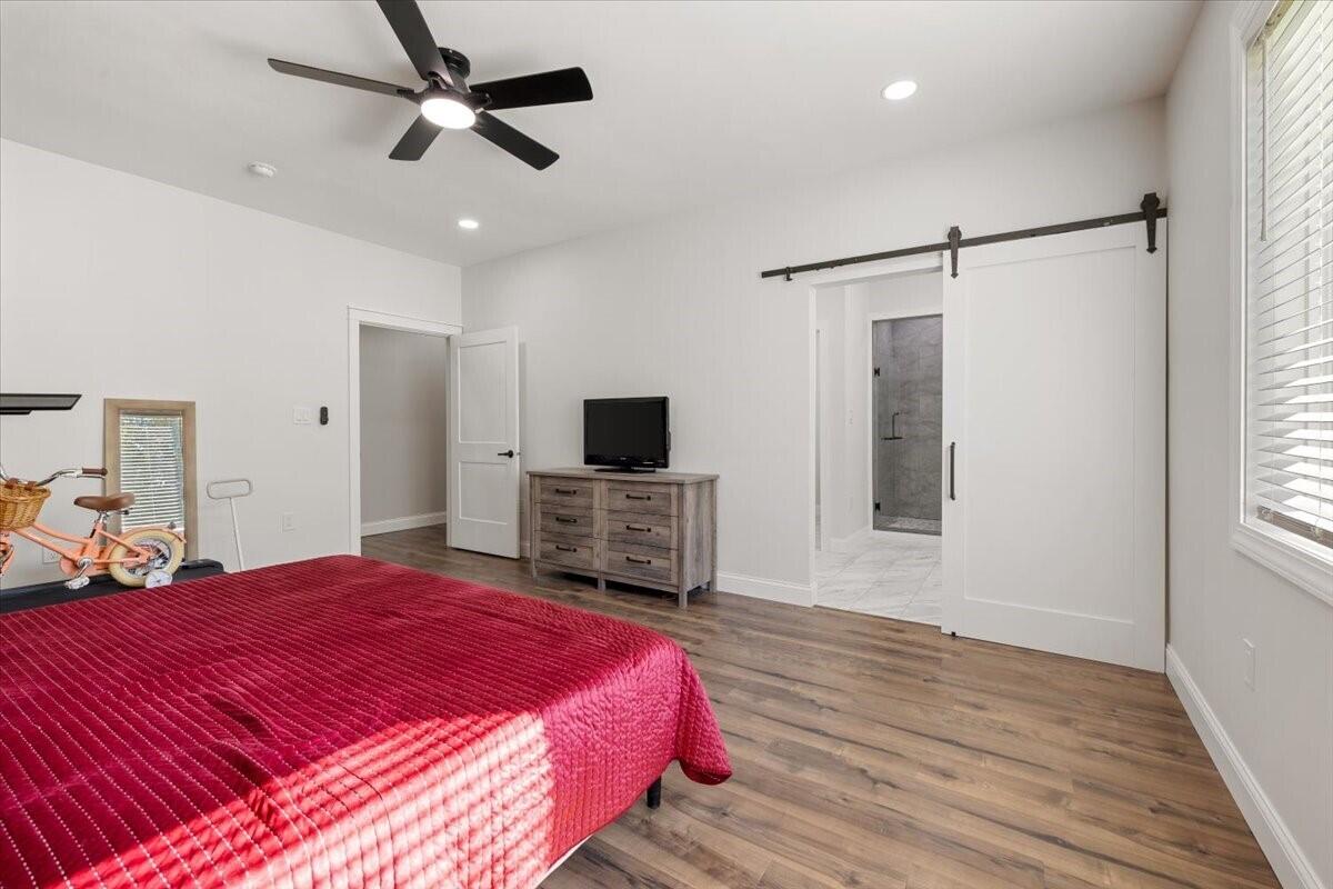 711 E Us 42 Property Photo 25