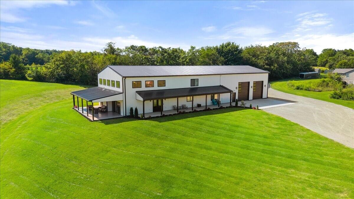 711 E Us 42 Property Photo 54
