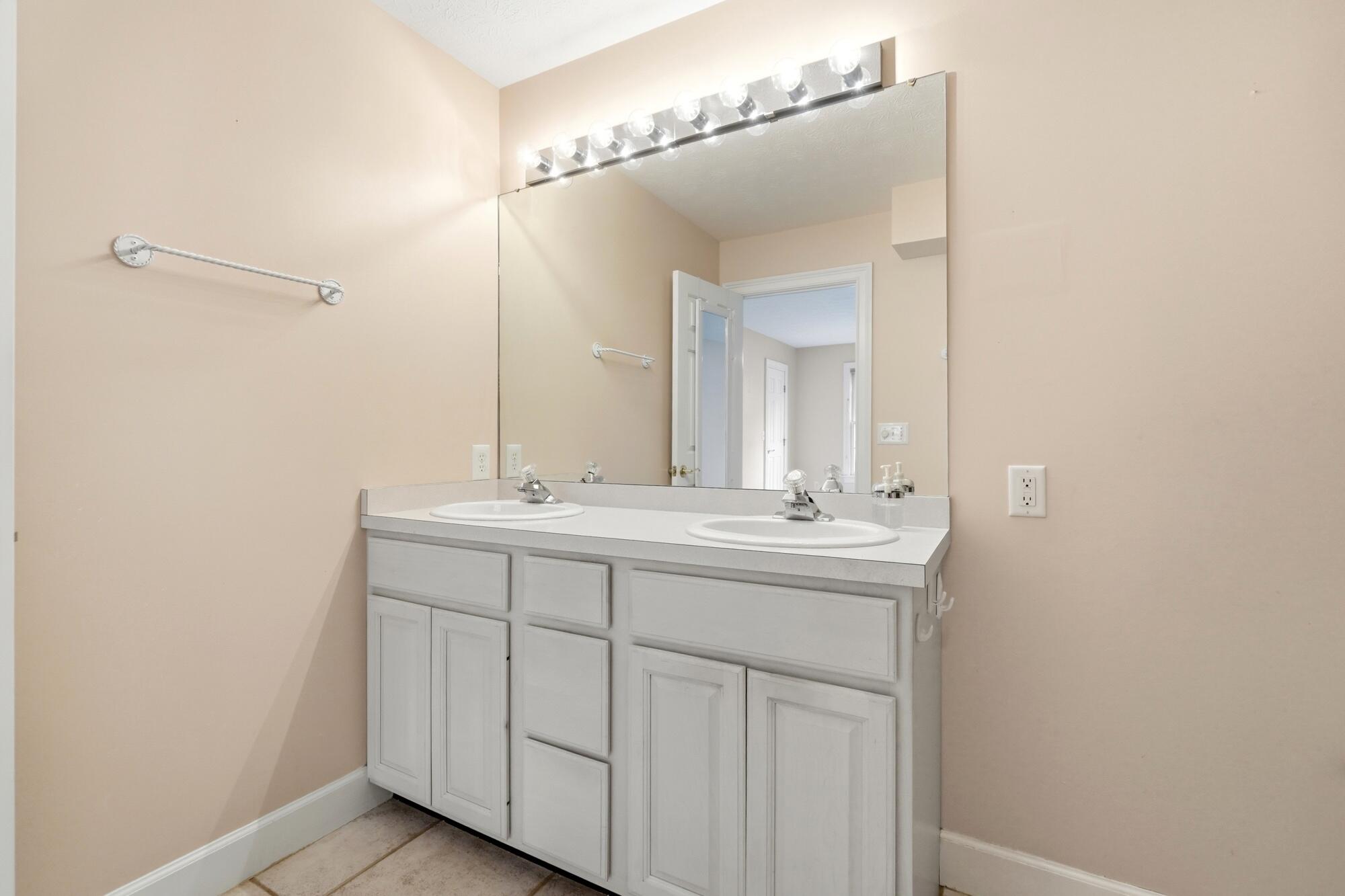2091 Waterfall Lane Property Photo 33