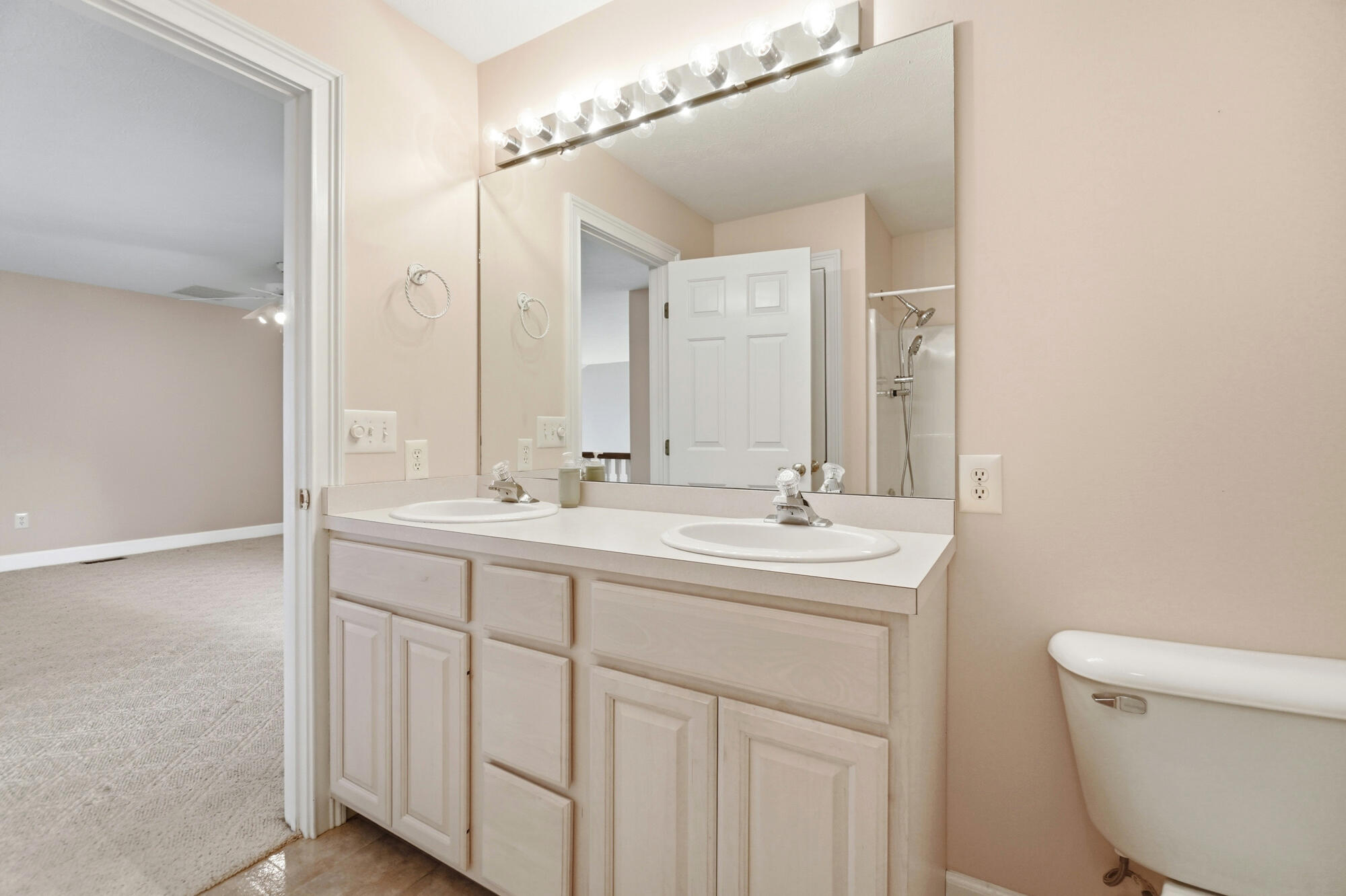 2091 Waterfall Lane Property Photo 48