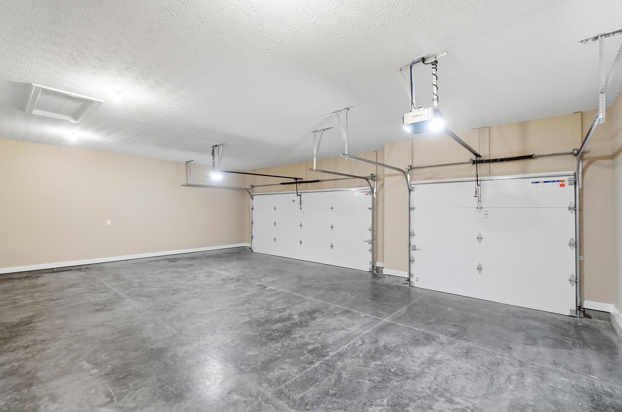 2761 Executive Drive Property Photo 31