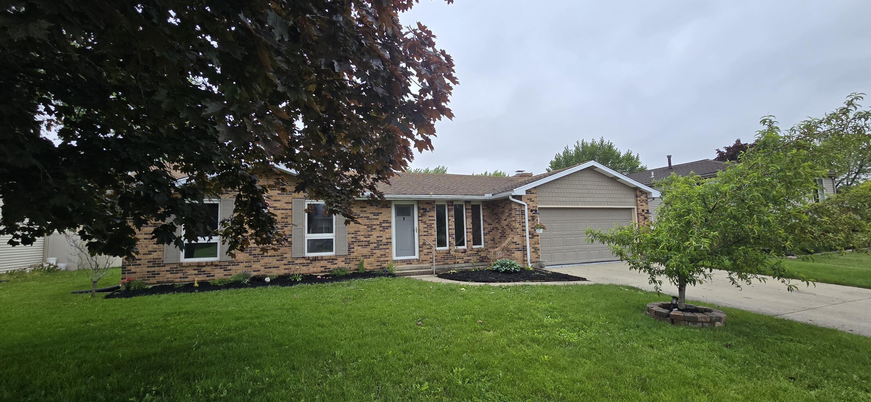 905 Canterbury Drive Property Photo 3