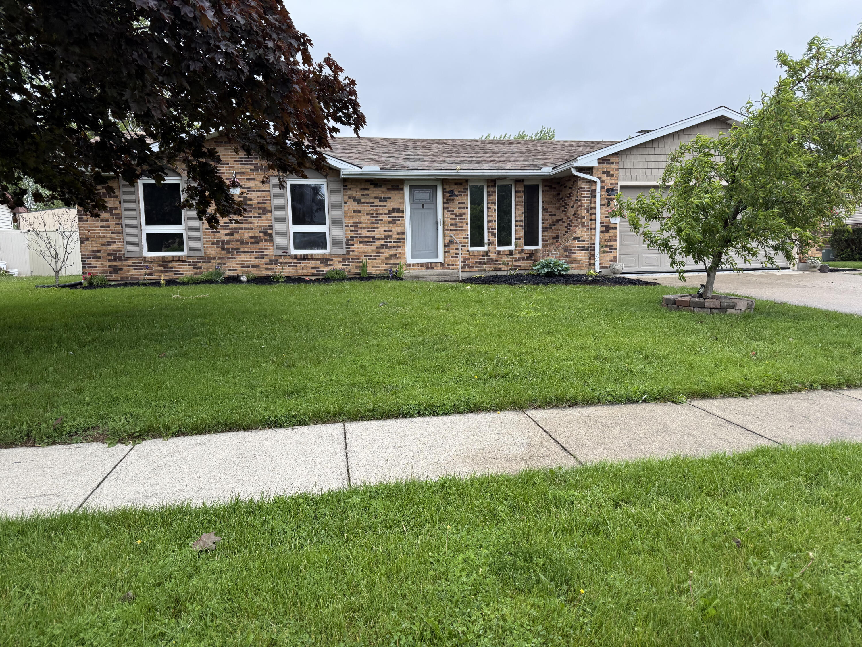 905 Canterbury Drive Property Photo 4