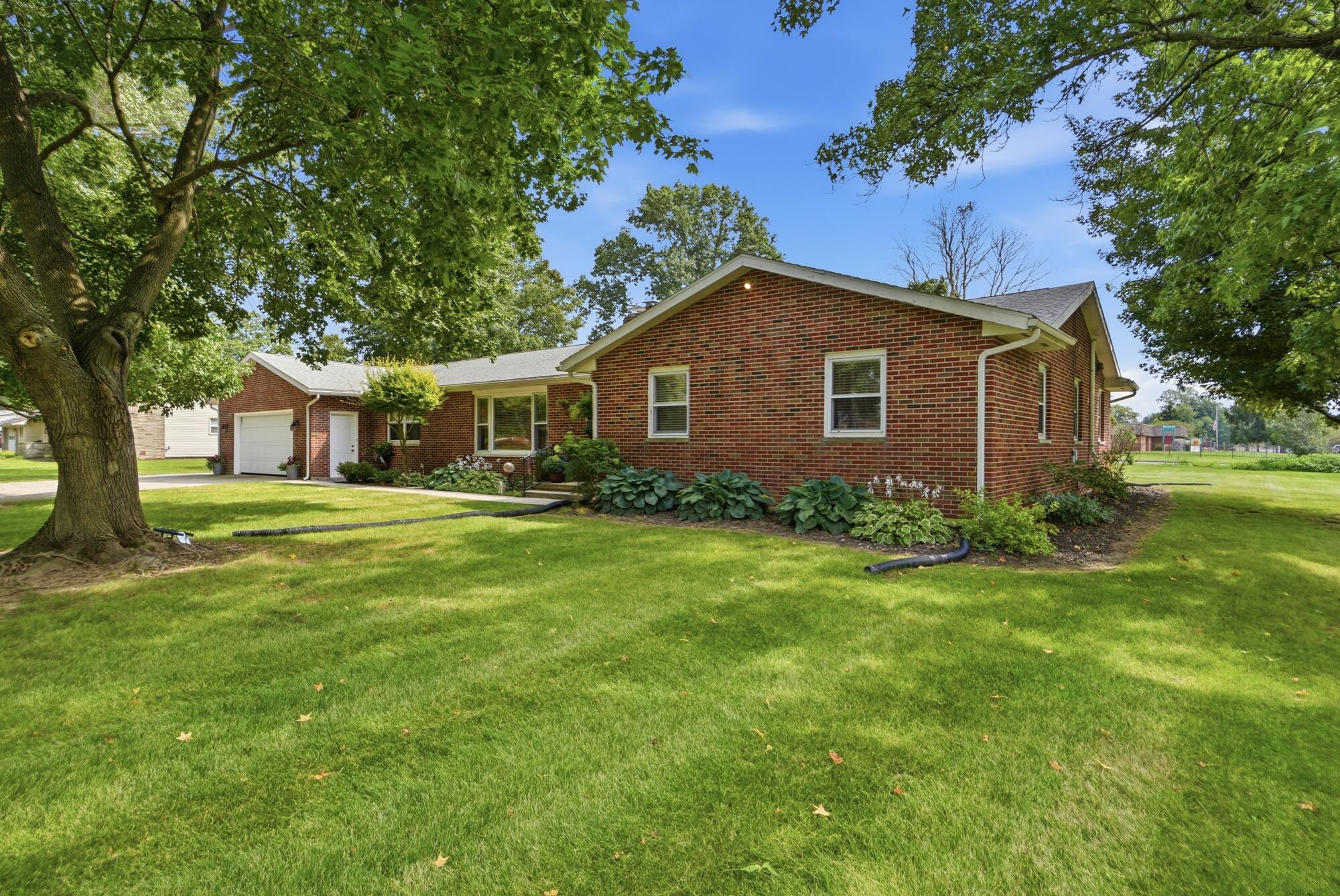 2643 Elmview Drive Property Photo 5