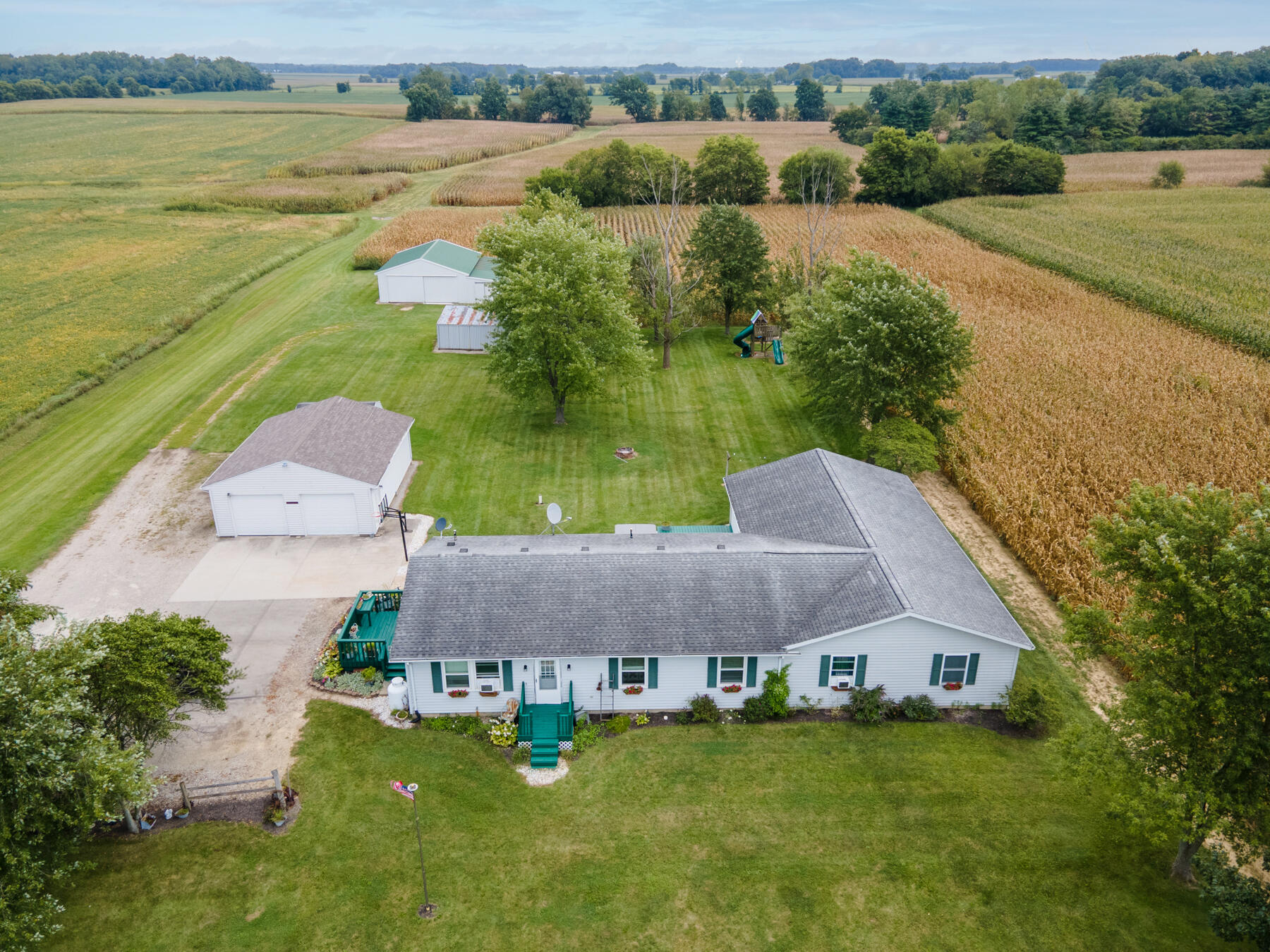 7145 Auld Road Property Photo 1