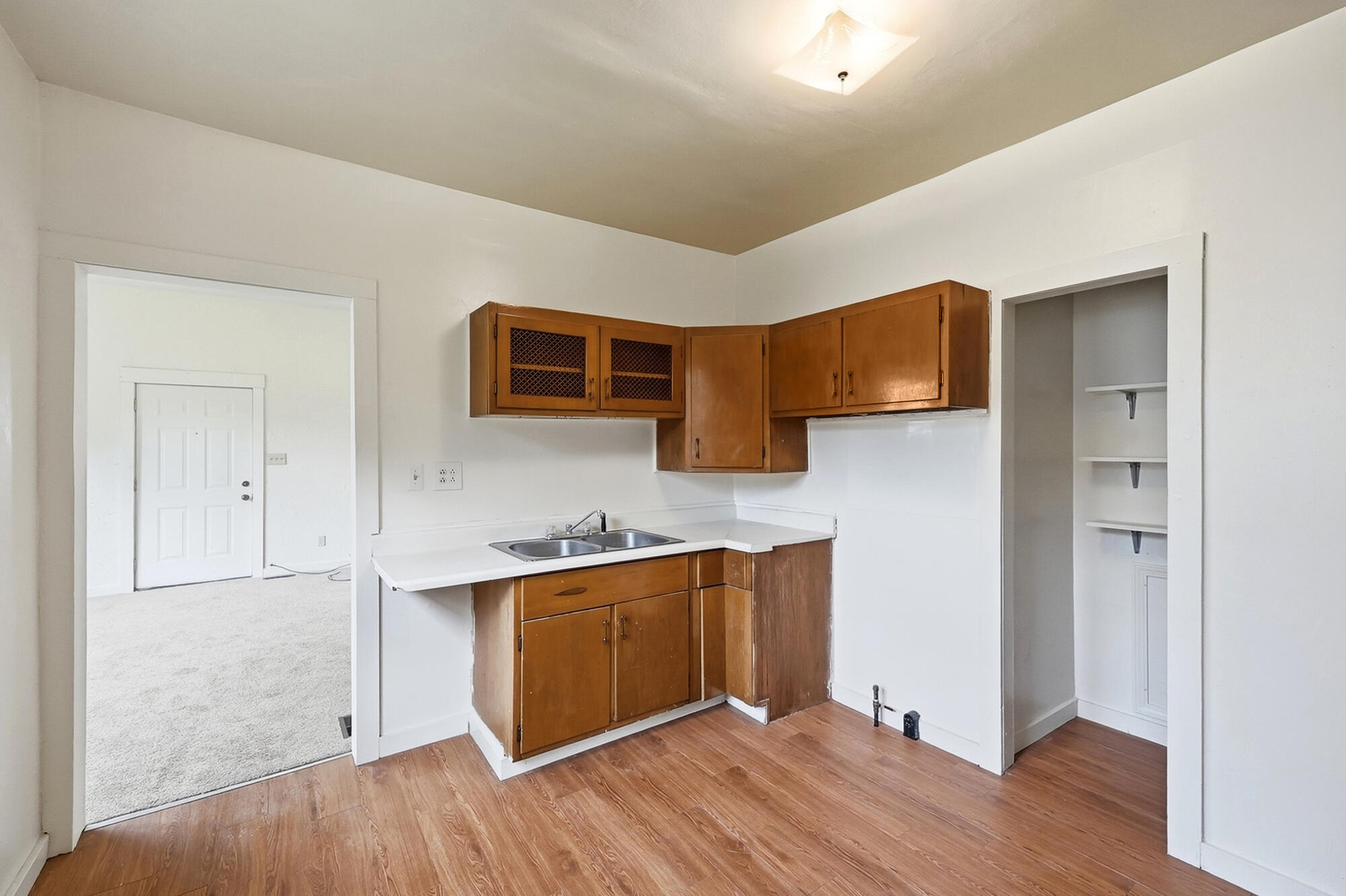 1419 Mound Street Property Photo 9