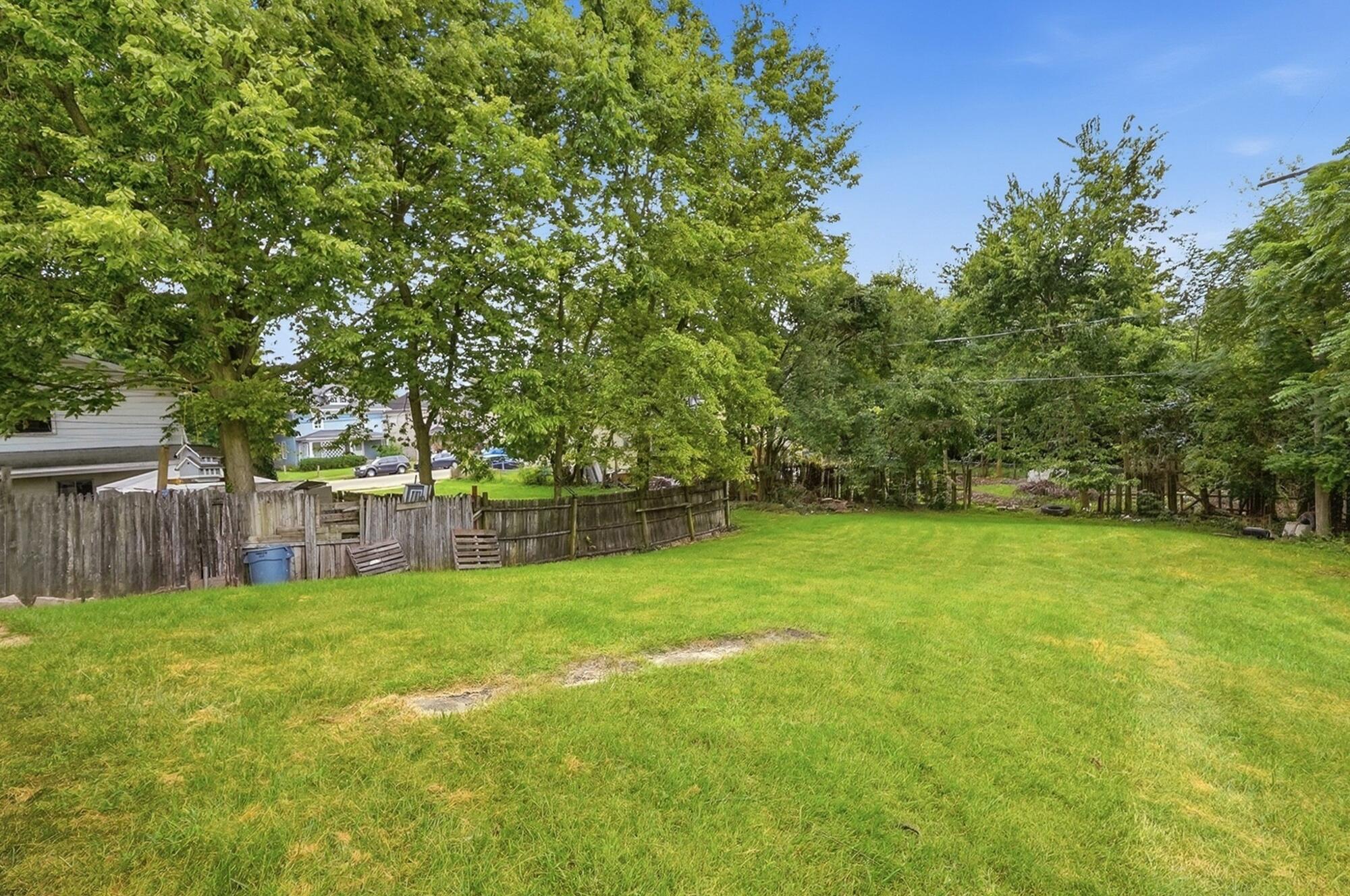 1419 Mound Street Property Photo 32