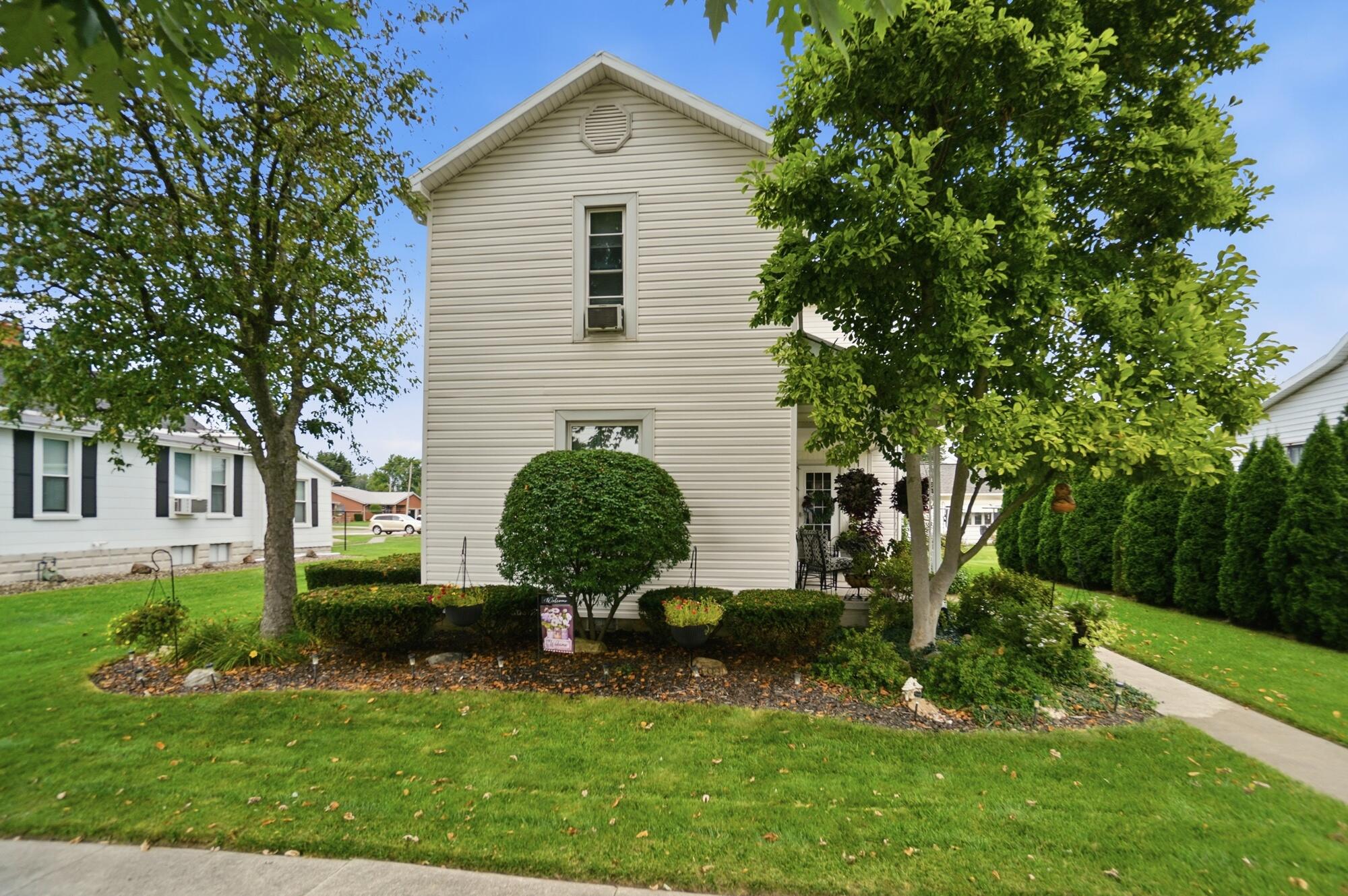 610 W 6th Street