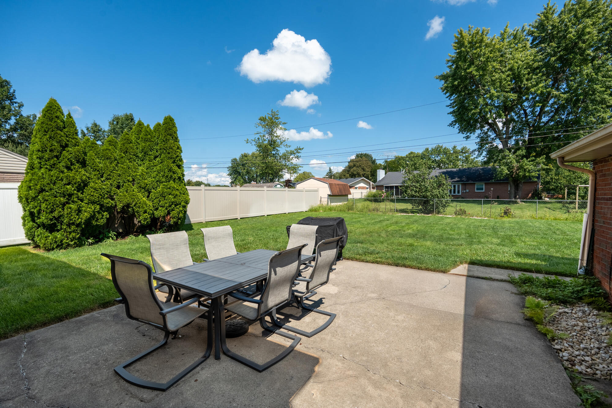 1145 Crestview Drive Property Photo 16