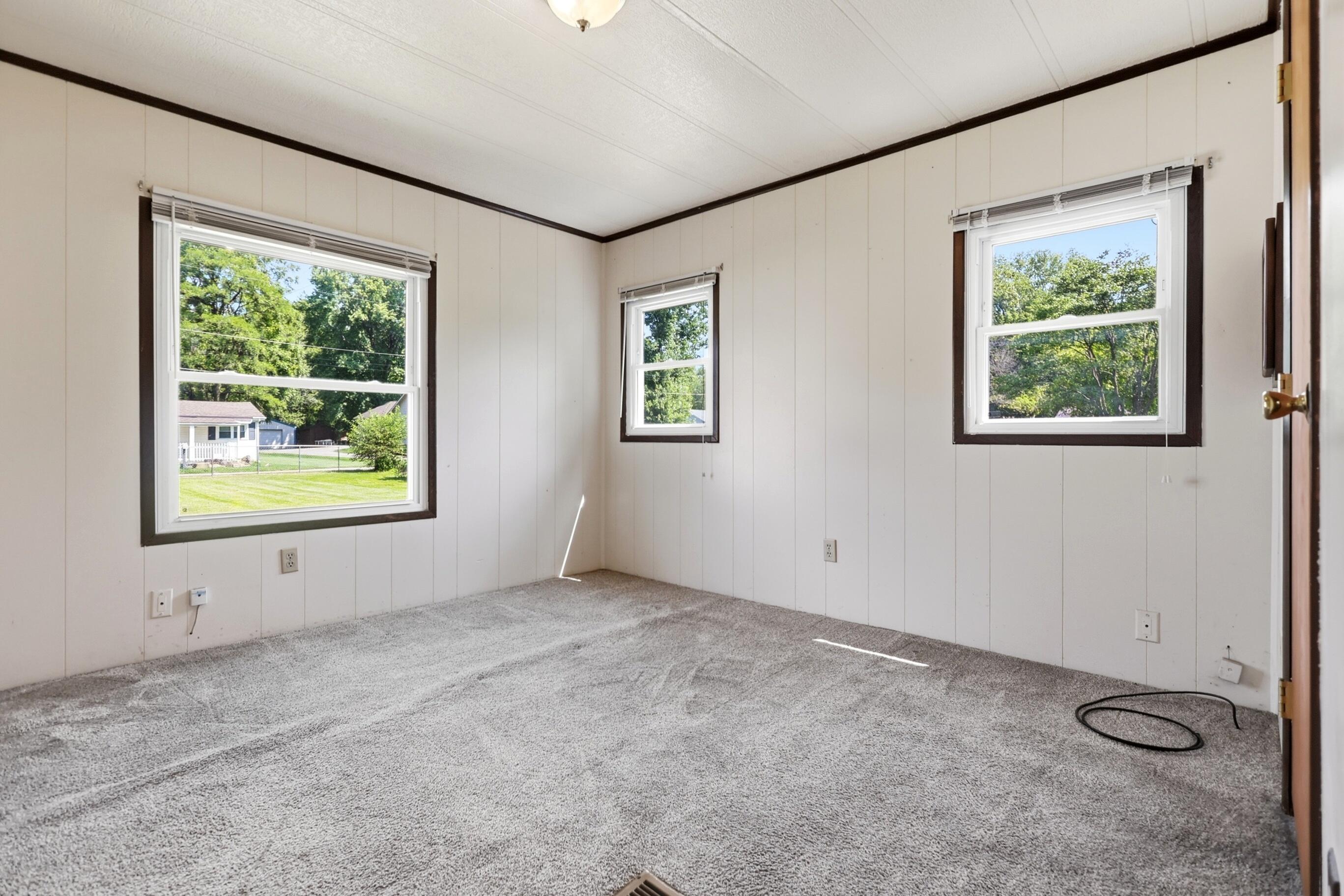 4748 Walker Street Property Photo 18