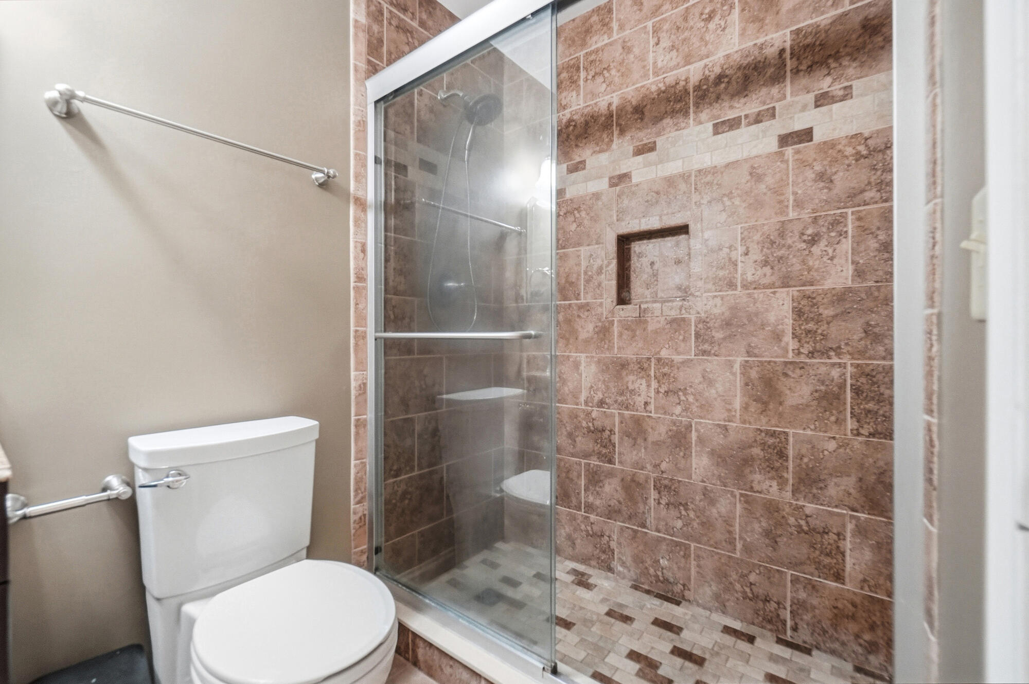 2507 Debbie Drive Property Photo 40