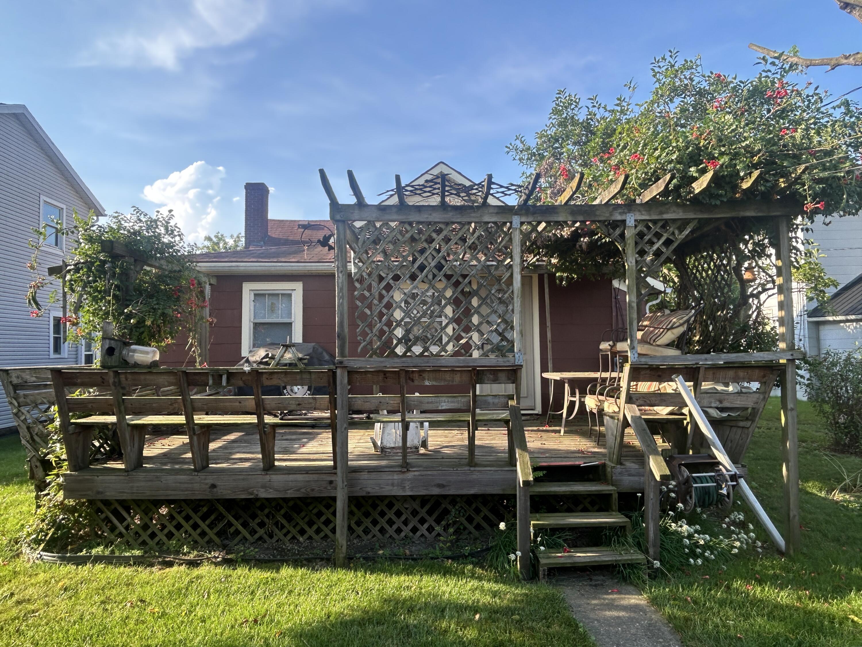 521 W Wayne Street Property Photo 9