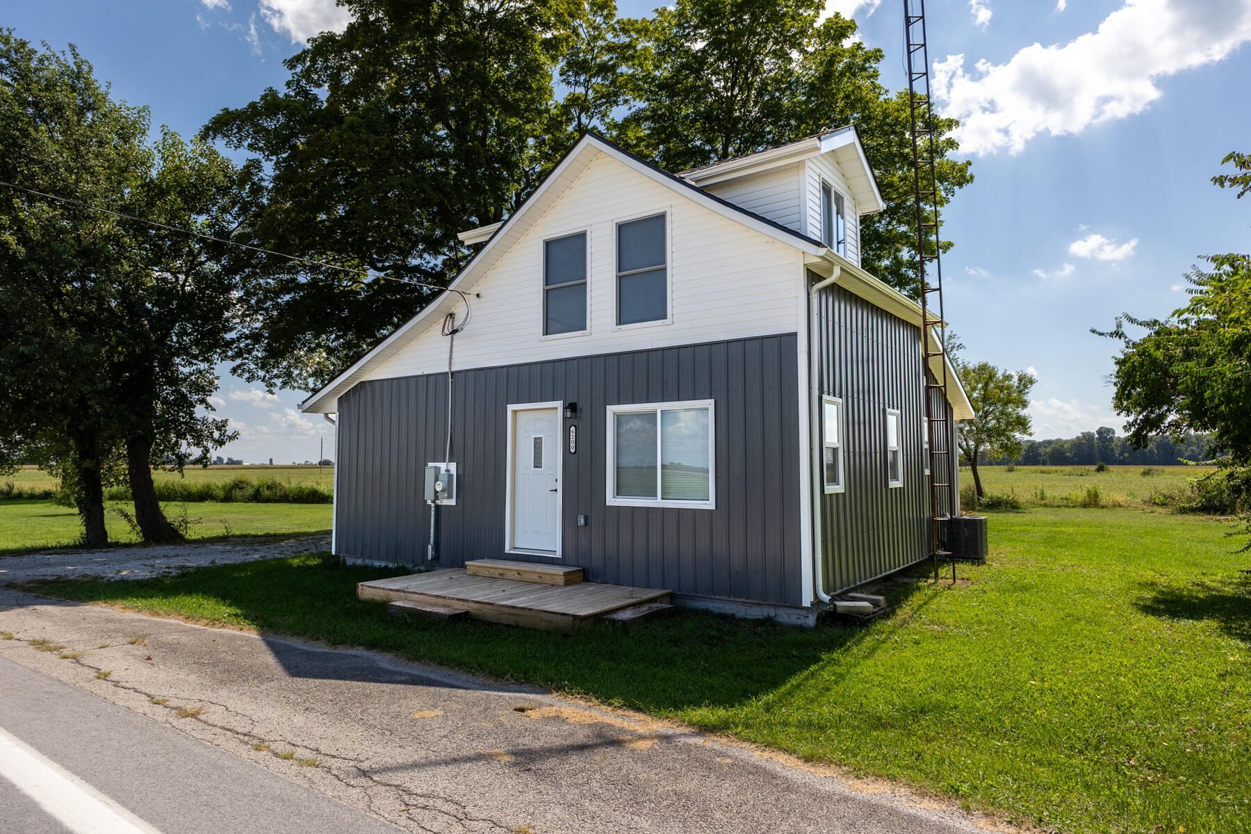 6200 W State Route 718 Property Photo 1