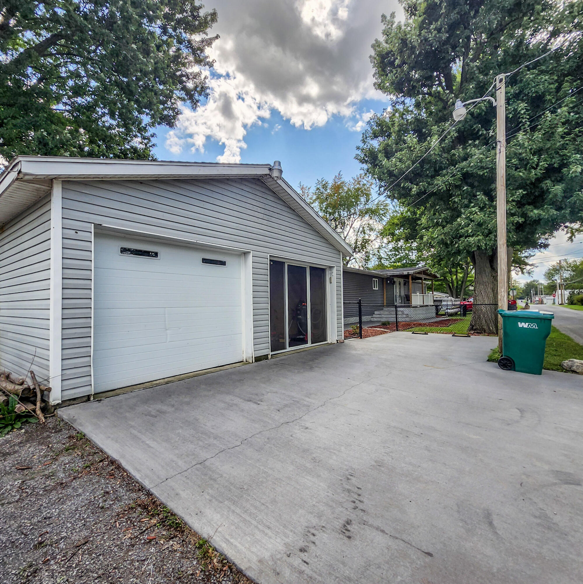 11421 Eagle Path Property Photo 4