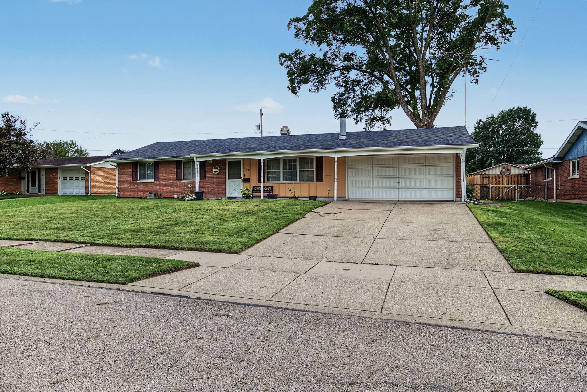 1154 Rona Parkway Drive Property Photo 4
