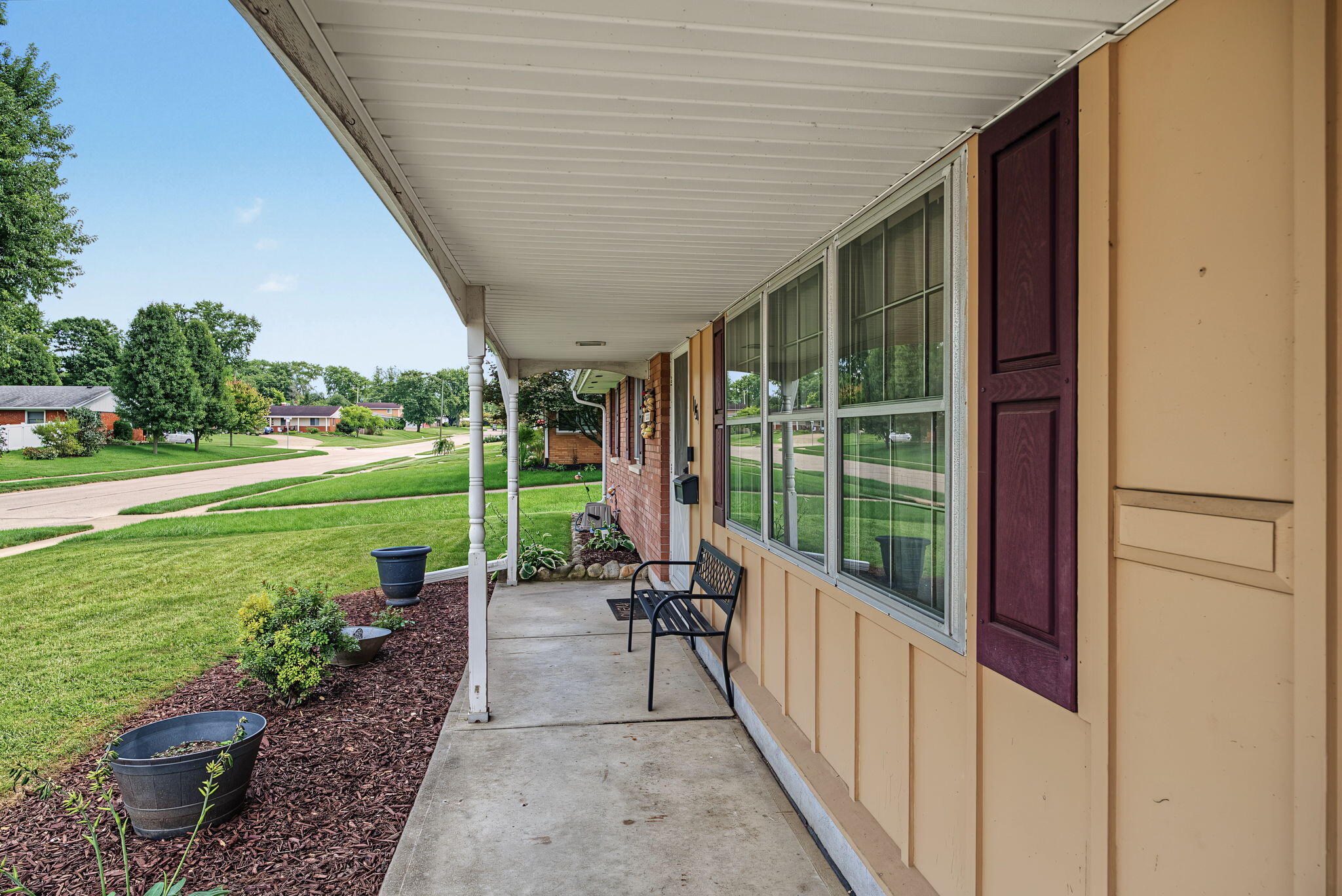 1154 Rona Parkway Drive Property Photo 6