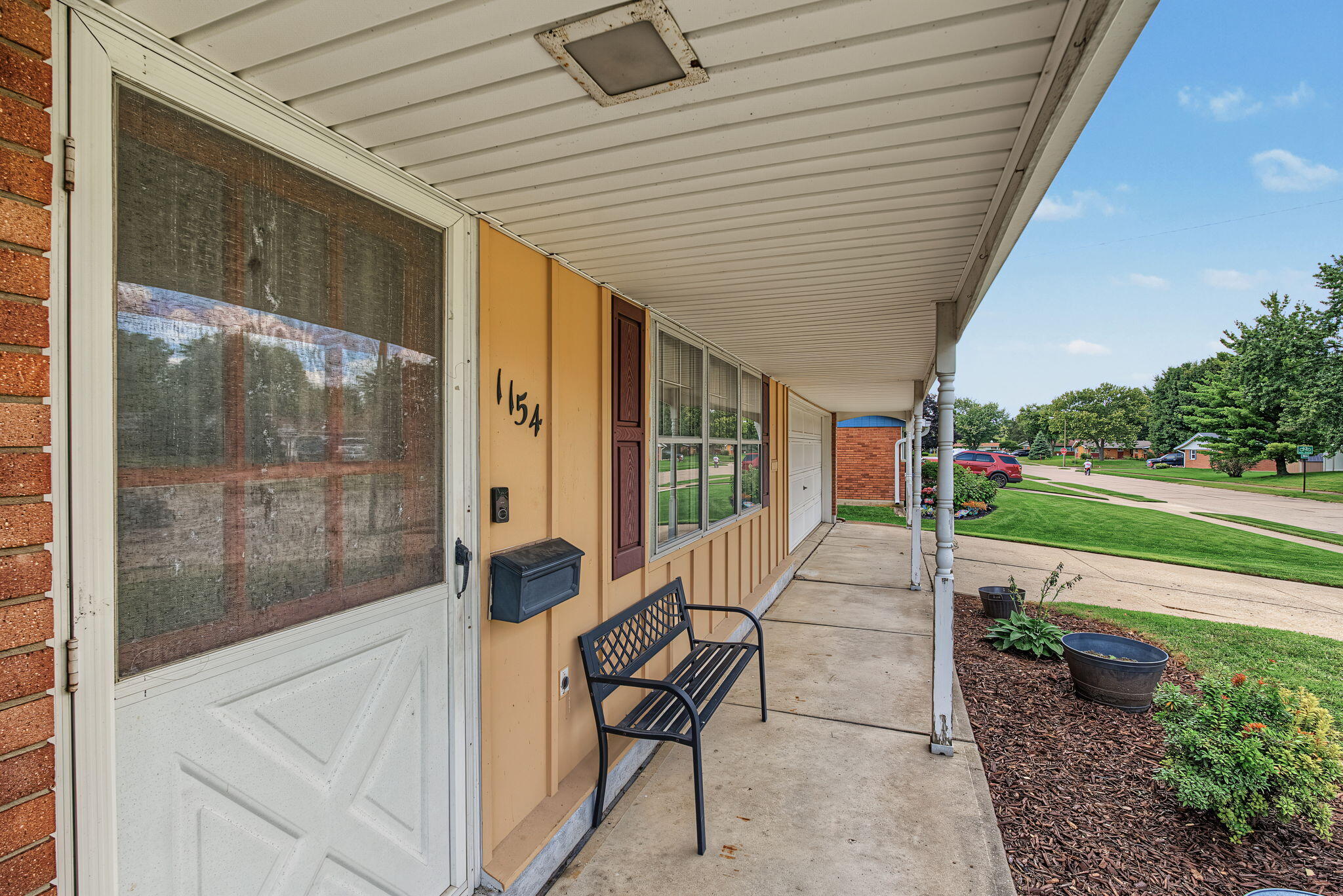 1154 Rona Parkway Drive Property Photo 7