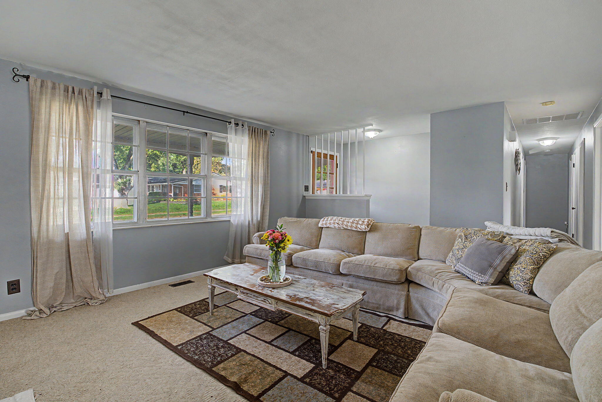 1154 Rona Parkway Drive Property Photo 14