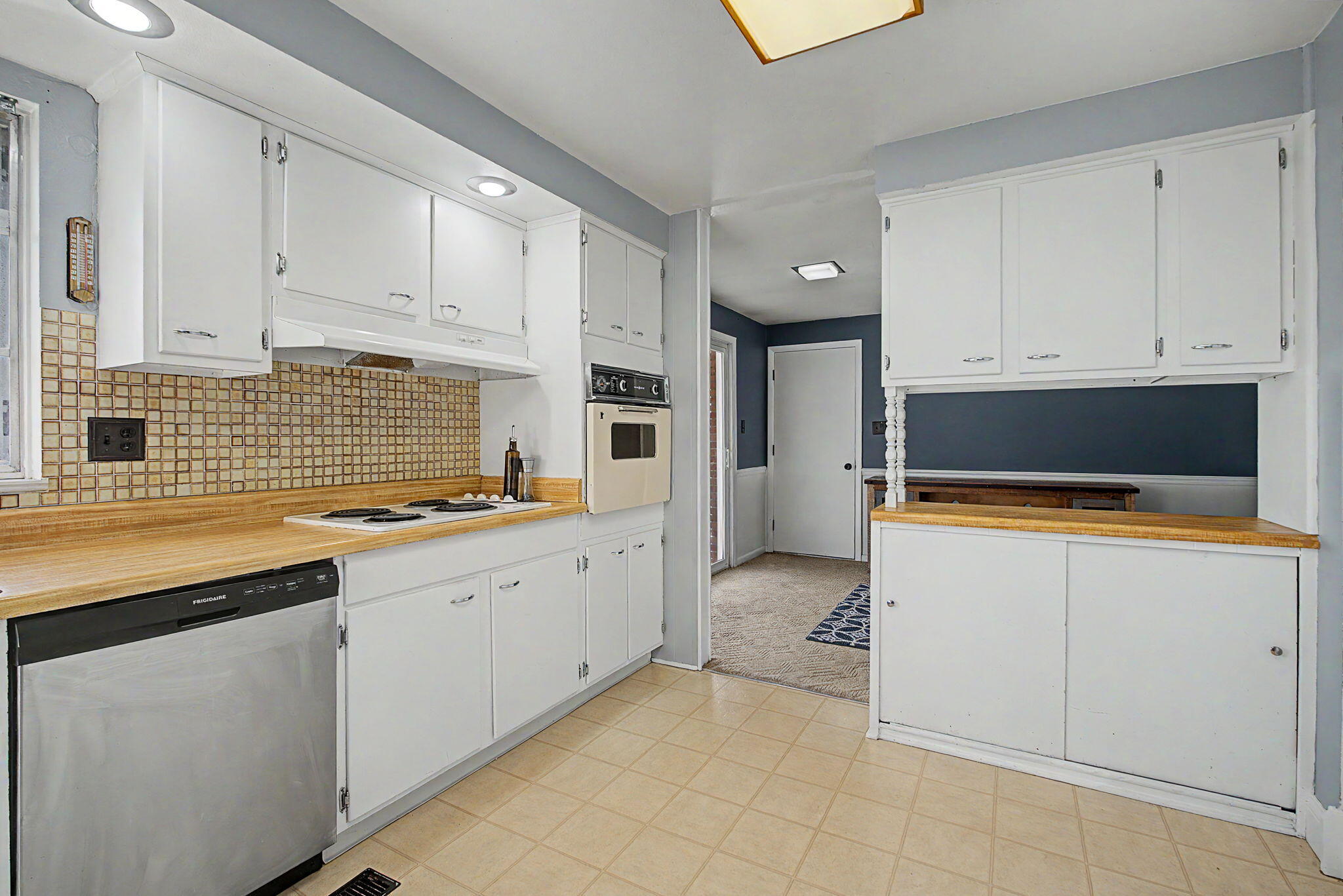 1154 Rona Parkway Drive Property Photo 23
