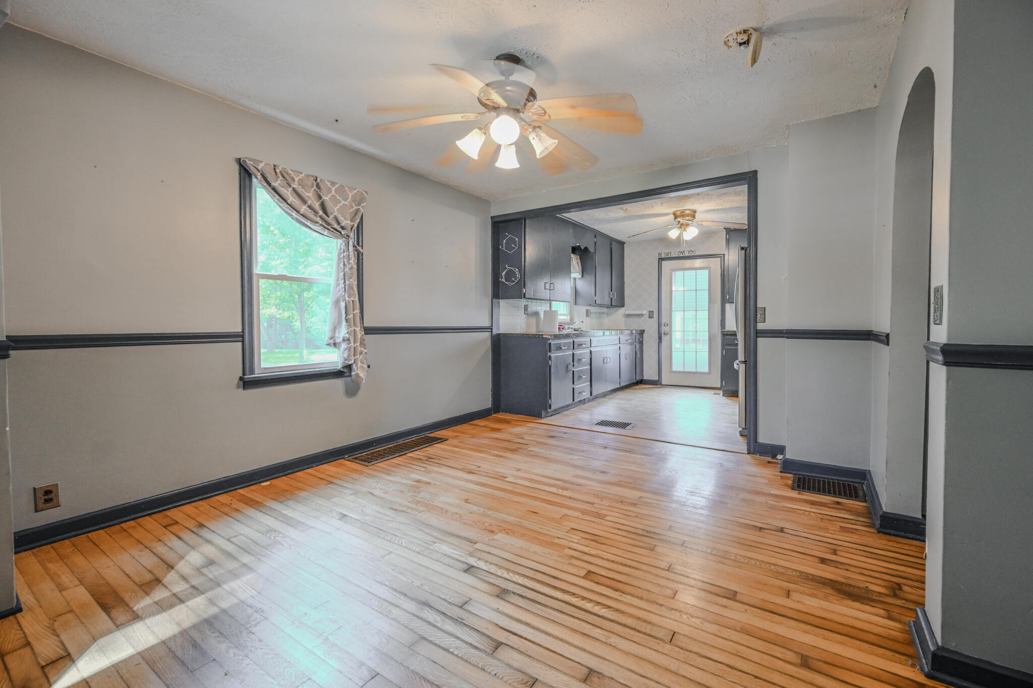 505 Sidney Street Property Photo 12