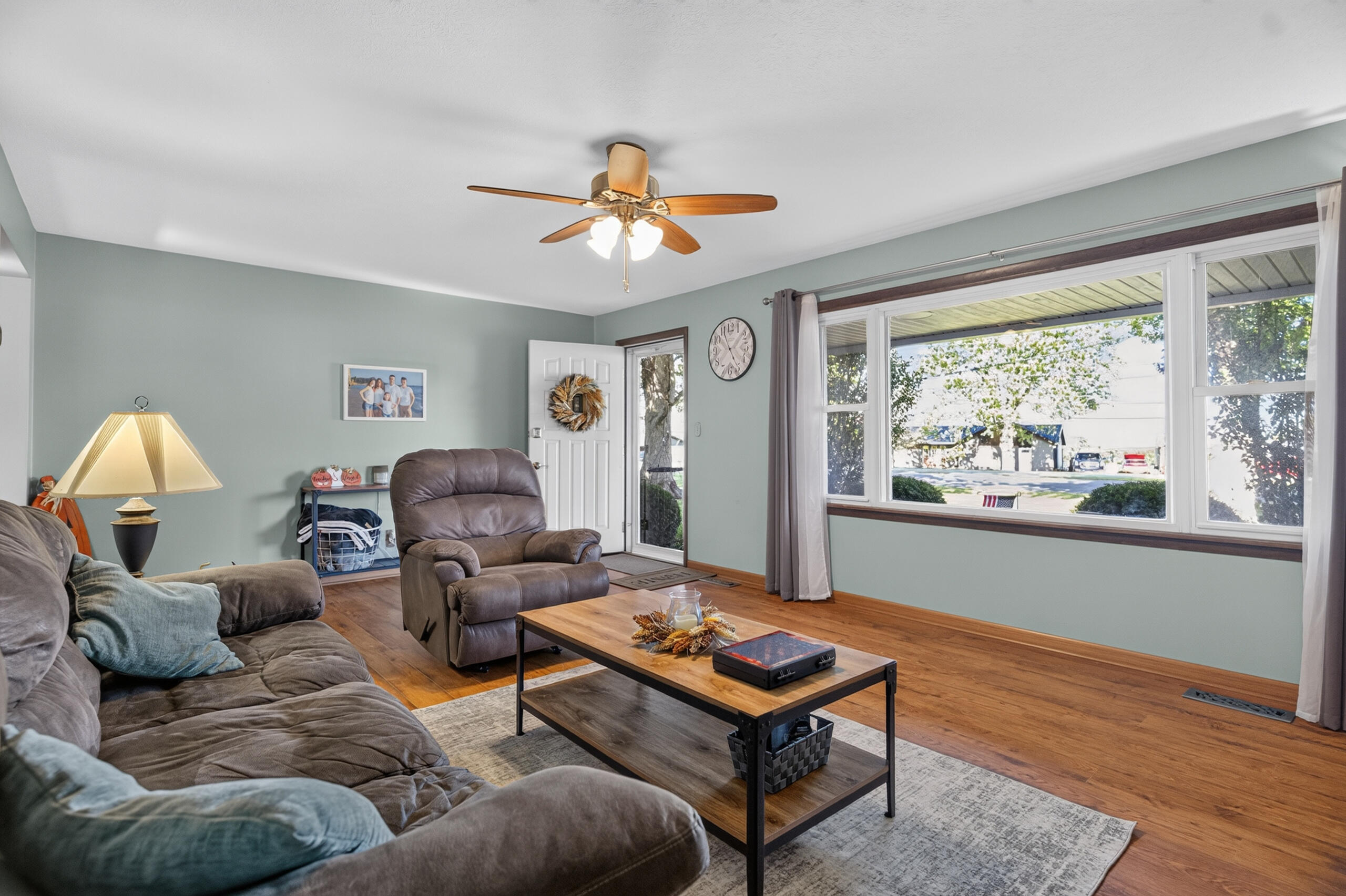 910 Miller Street Property Photo 14