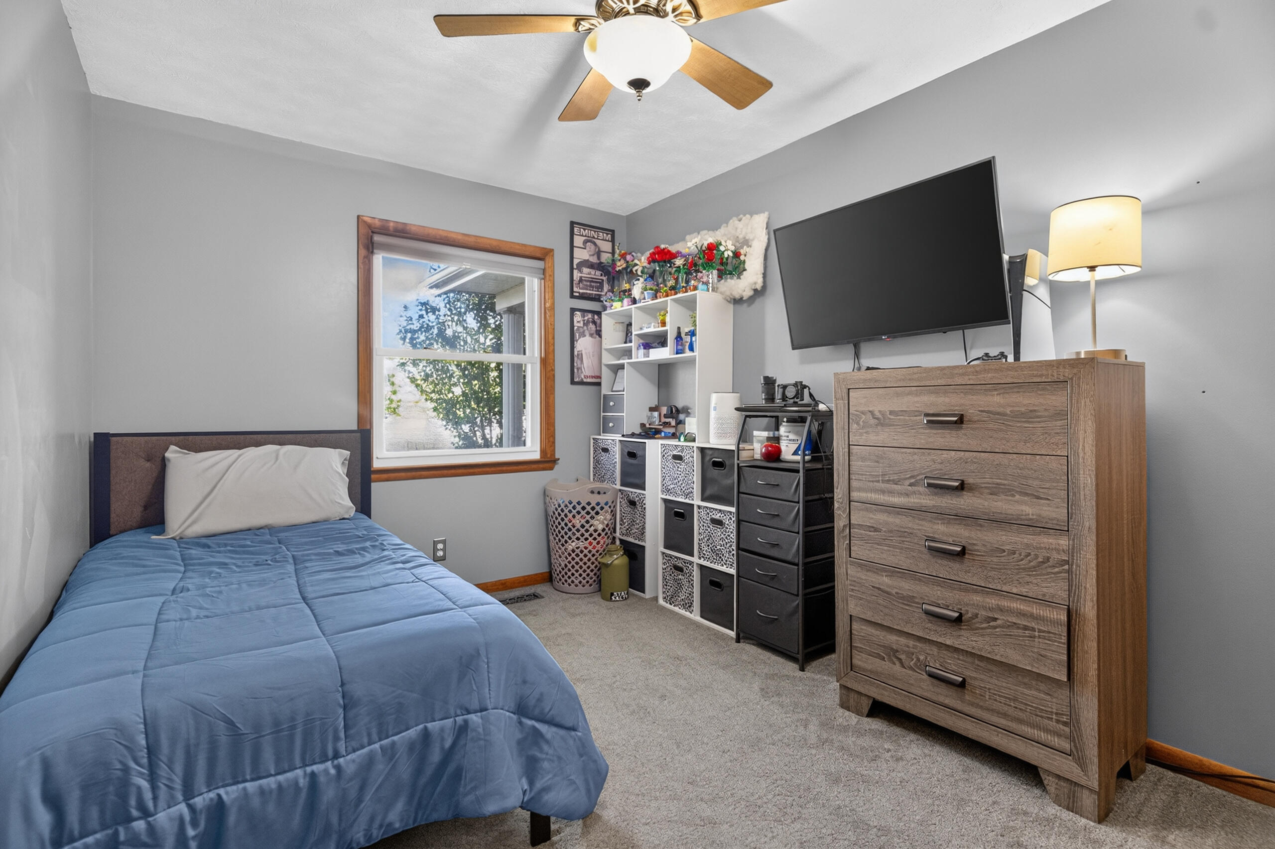 910 Miller Street Property Photo 33