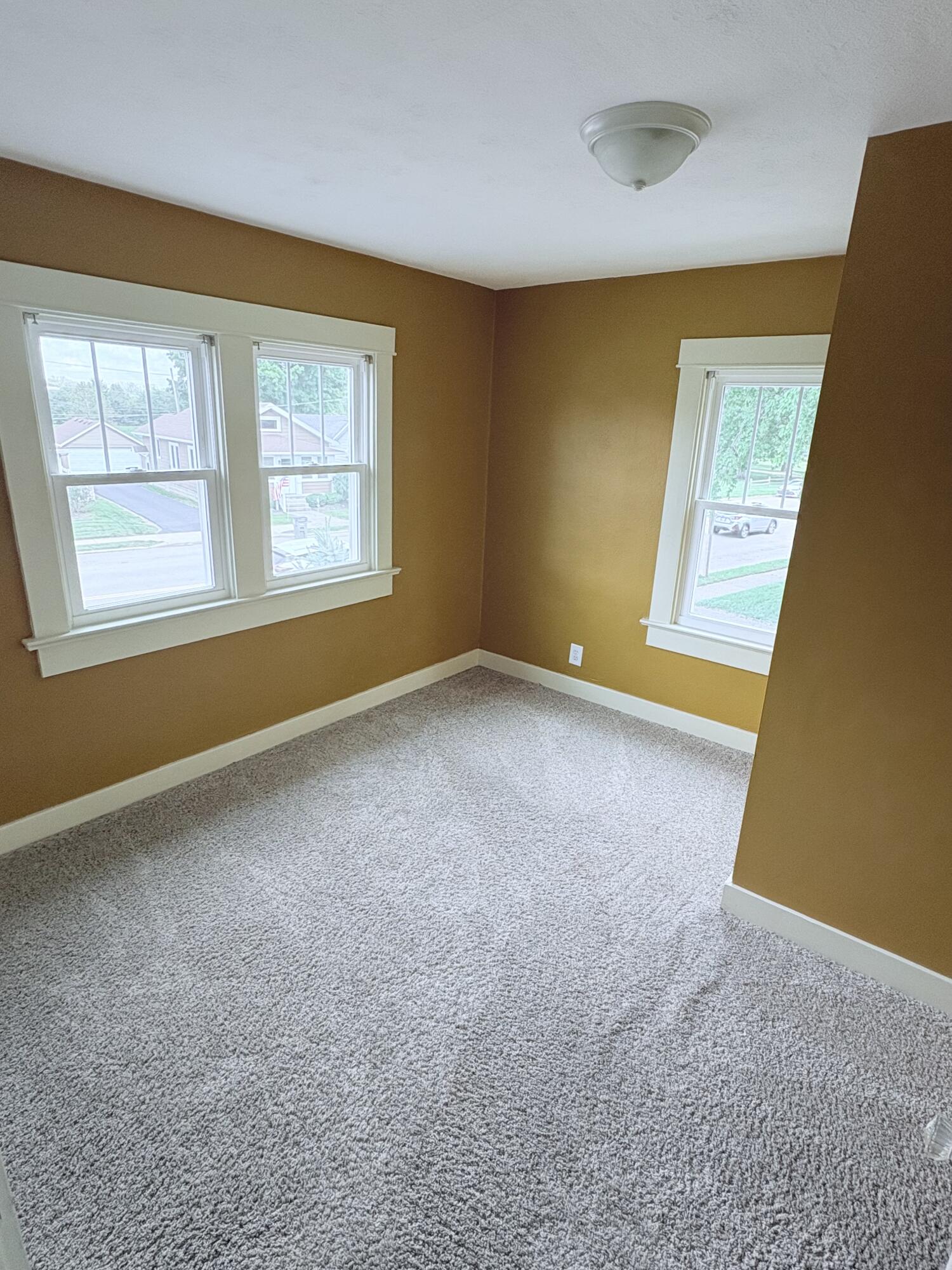 1108 E Main Street Property Photo 13