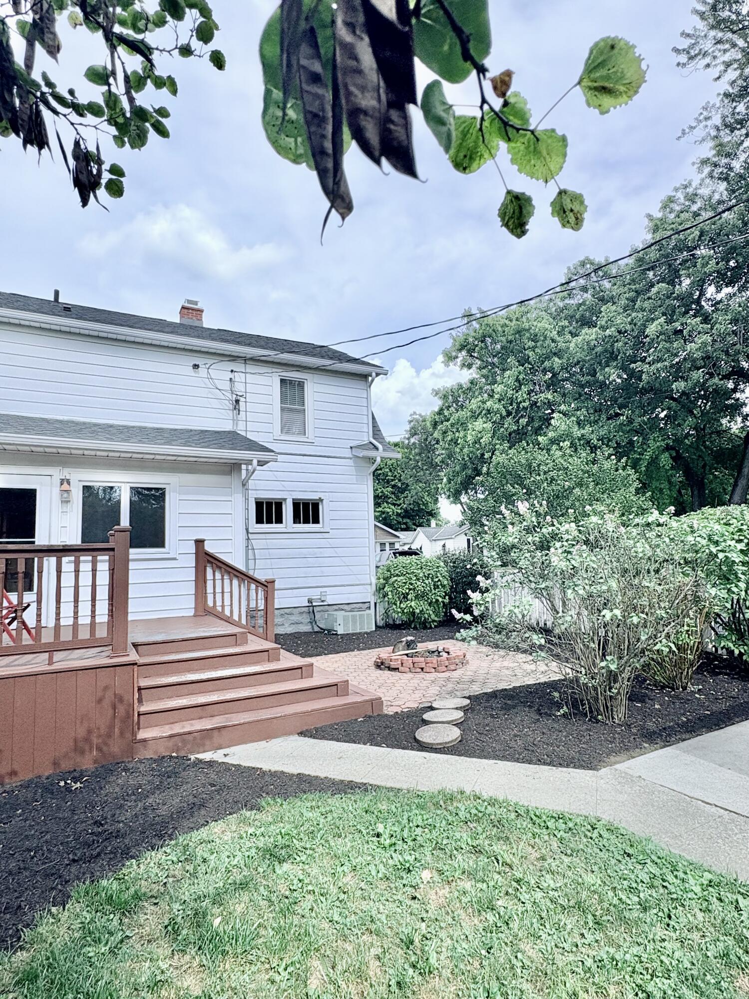 1108 E Main Street Property Photo 18