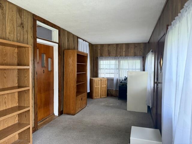 404 E Ward Street Property Photo 4