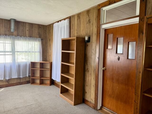 404 E Ward Street Property Photo 5