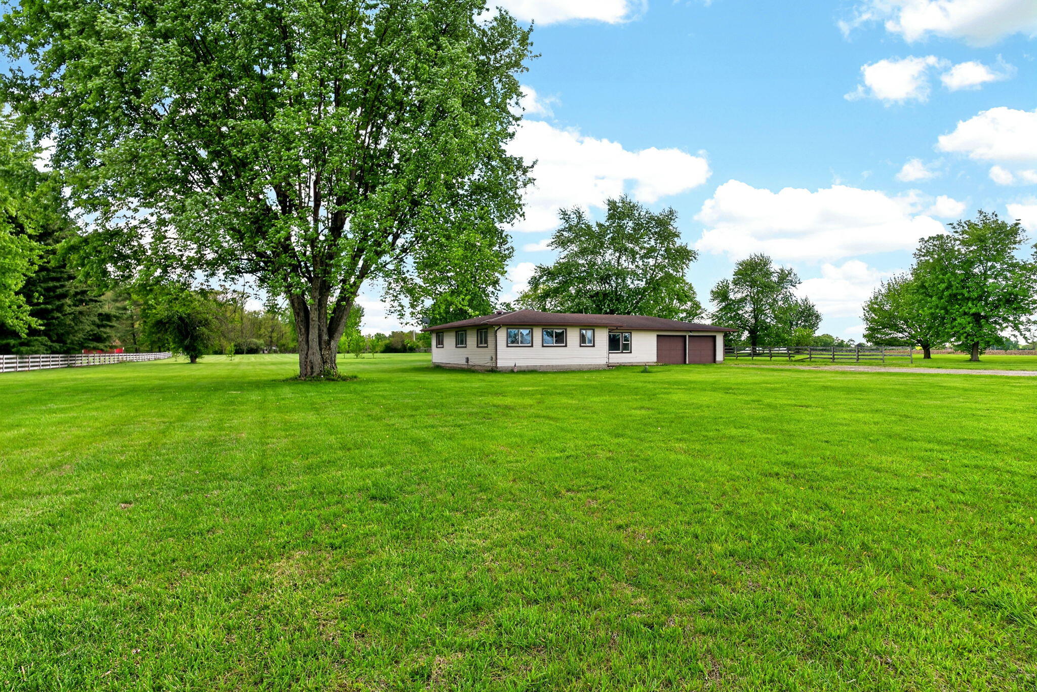 1005 Free Road Property Photo 1