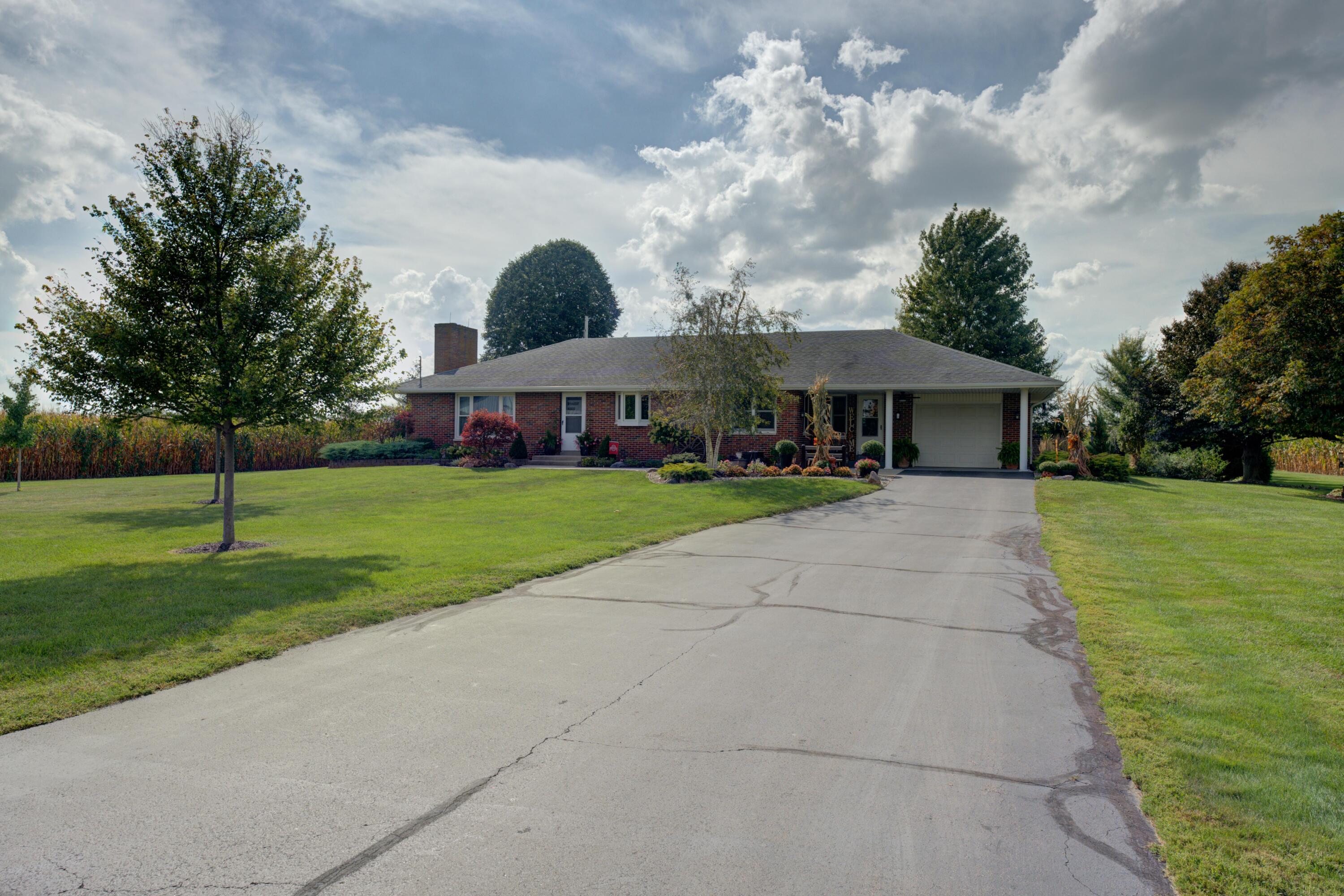 8765 E State Route 571 Property Photo 1