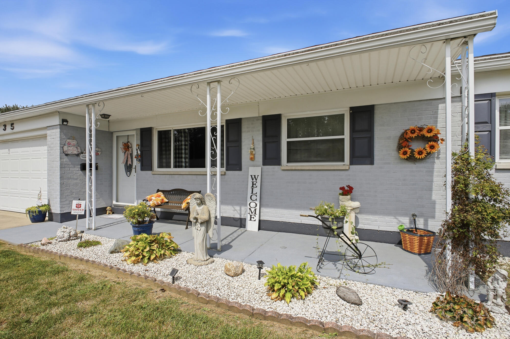 7335 Cosner Drive Property Photo 4