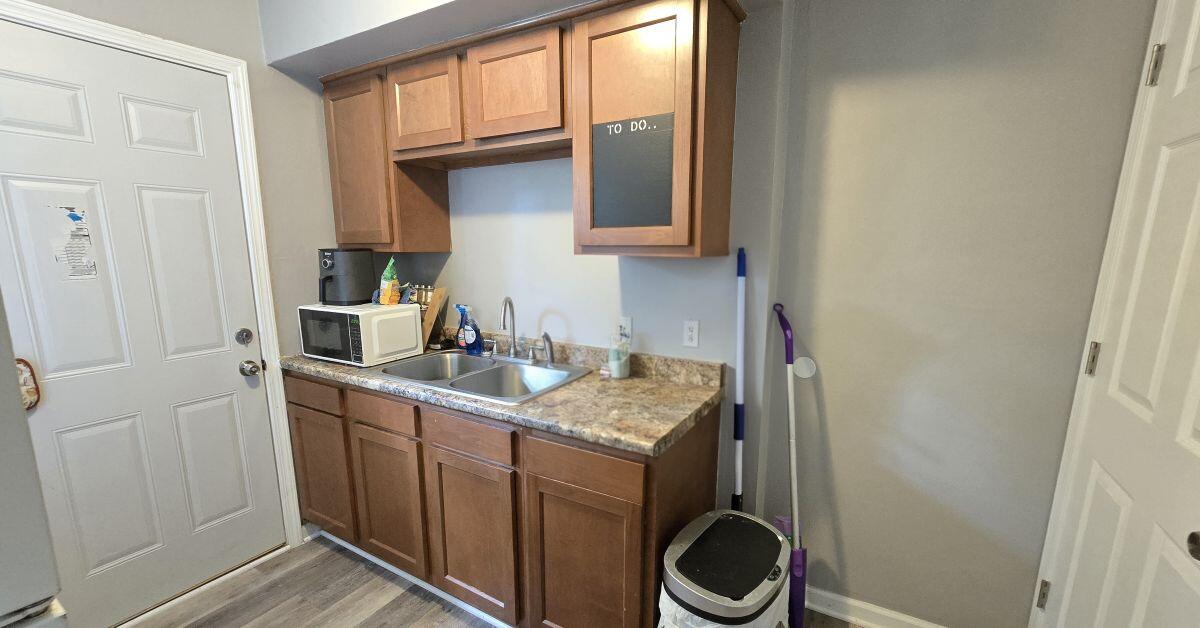 1309-1311 W Cedarview Drive Property Photo 10