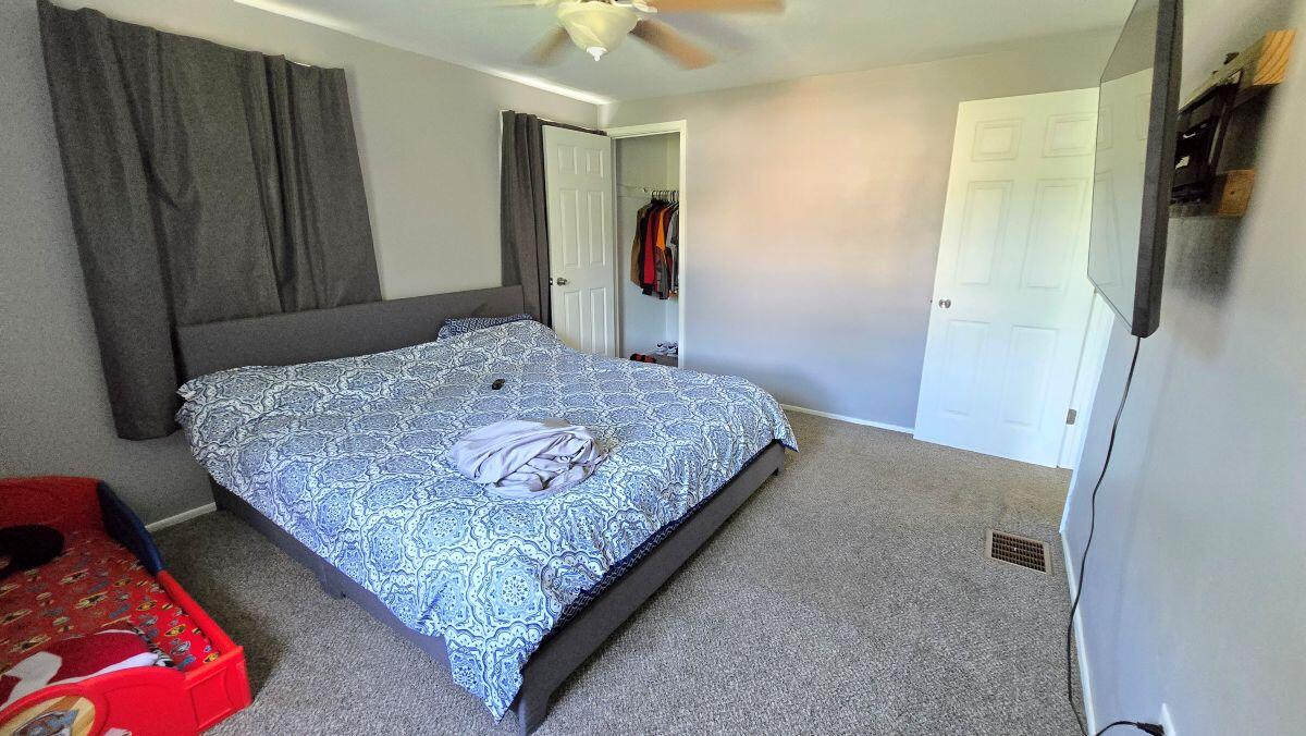 1309-1311 W Cedarview Drive Property Photo 37