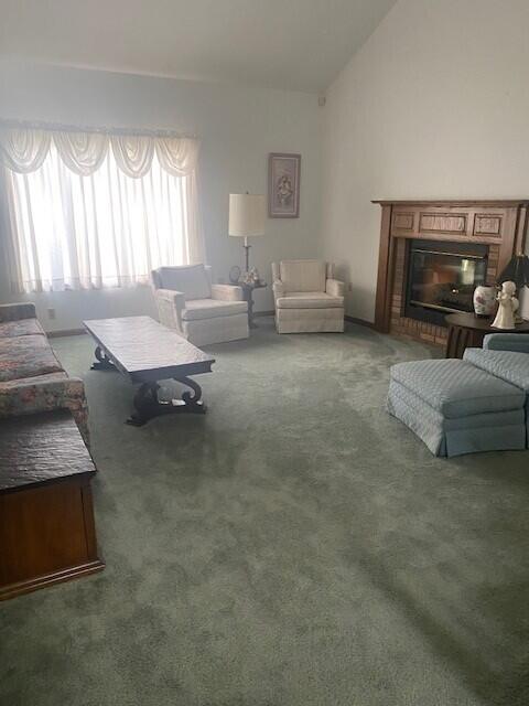 2035 Canterbury Court Property Photo 9