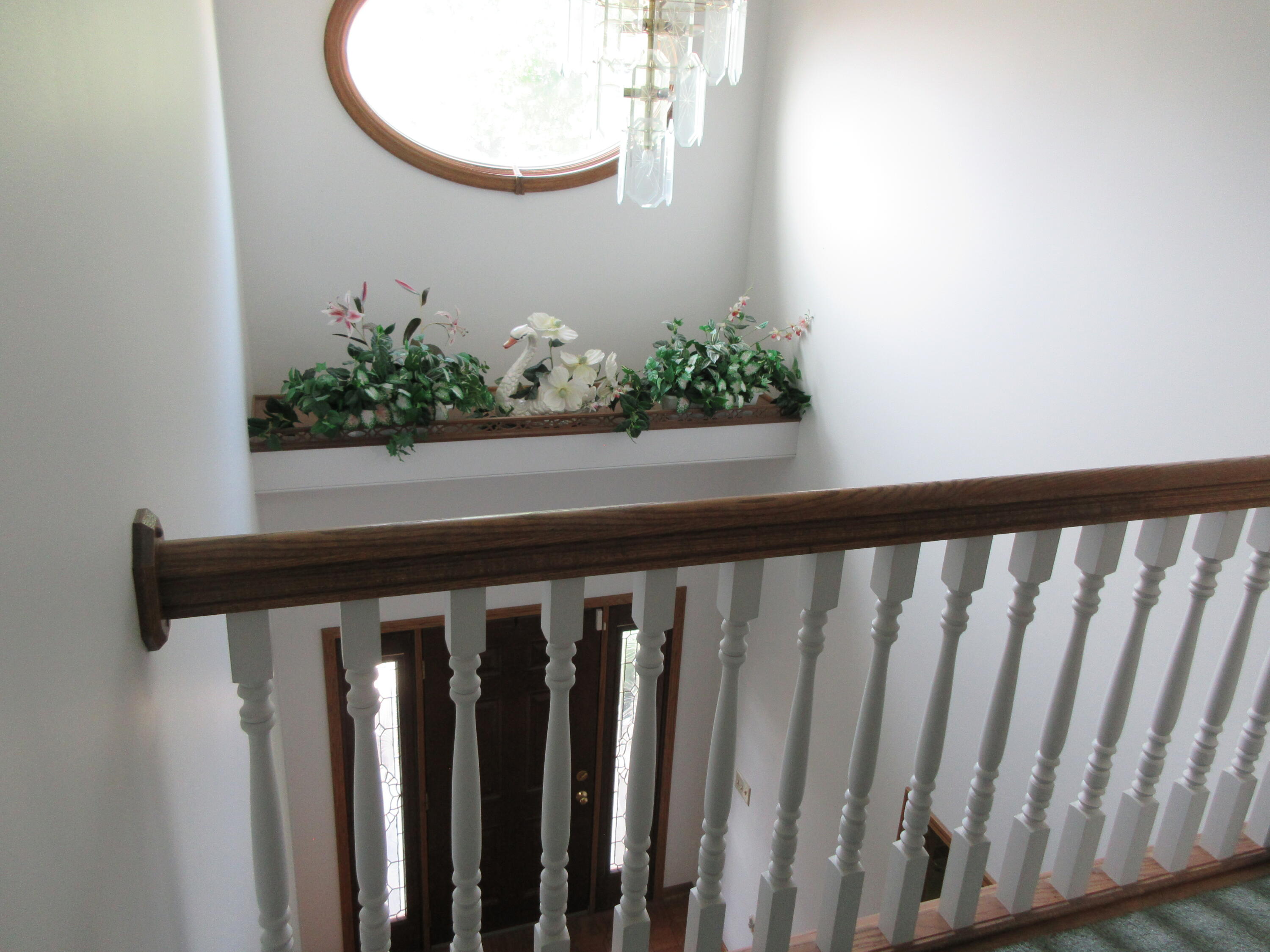 2035 Canterbury Court Property Photo 35