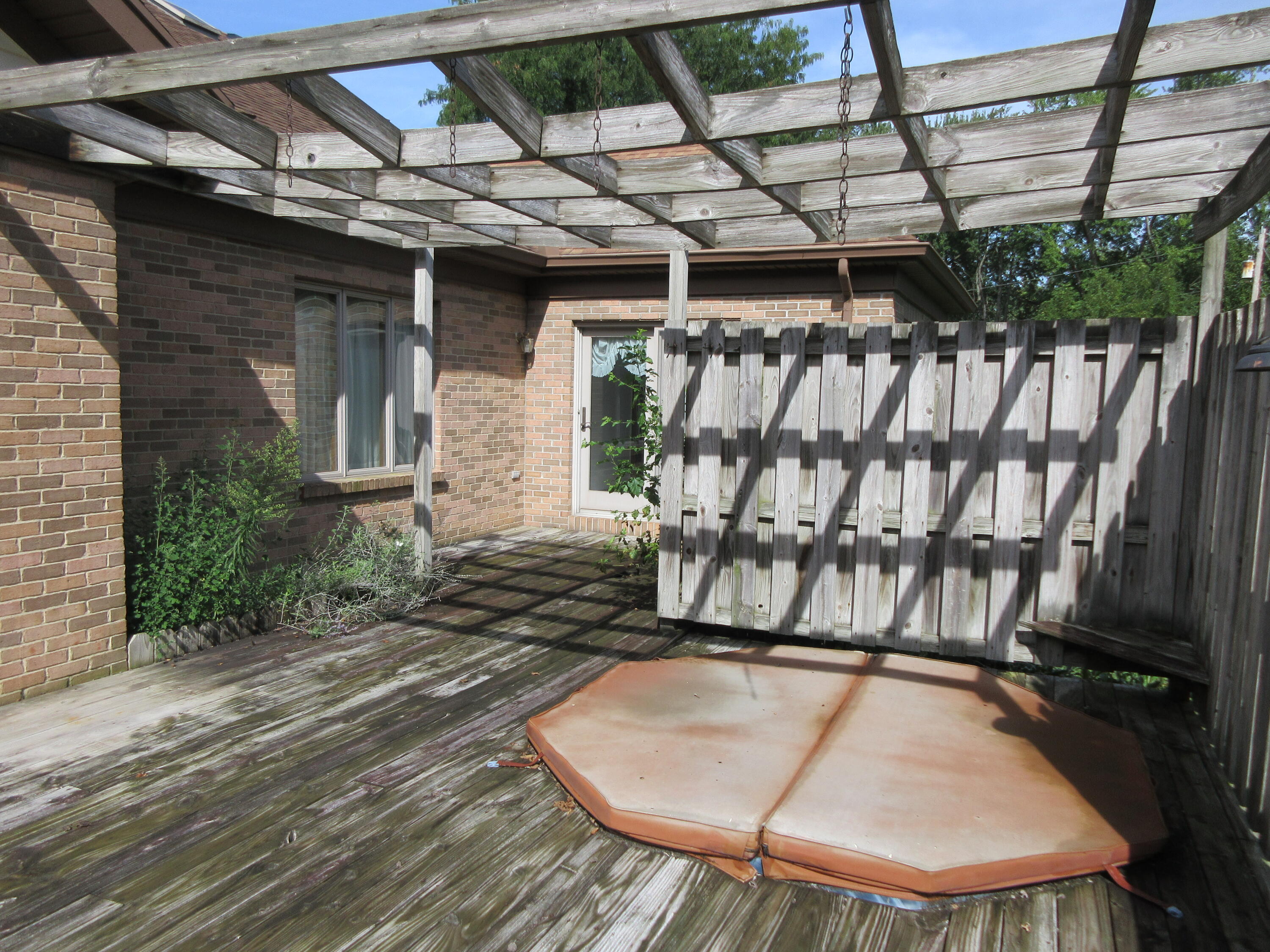 2035 Canterbury Court Property Photo 38