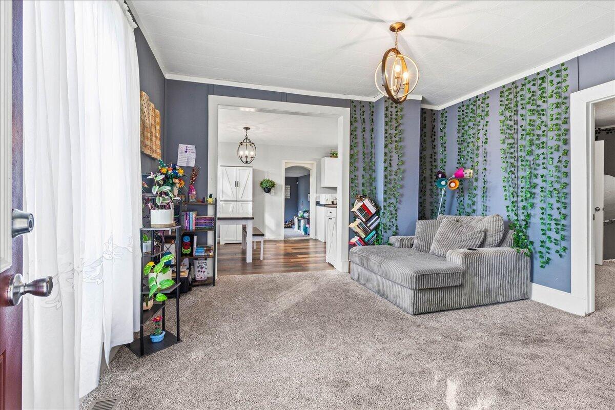 303 N Koke Street Property Photo 7