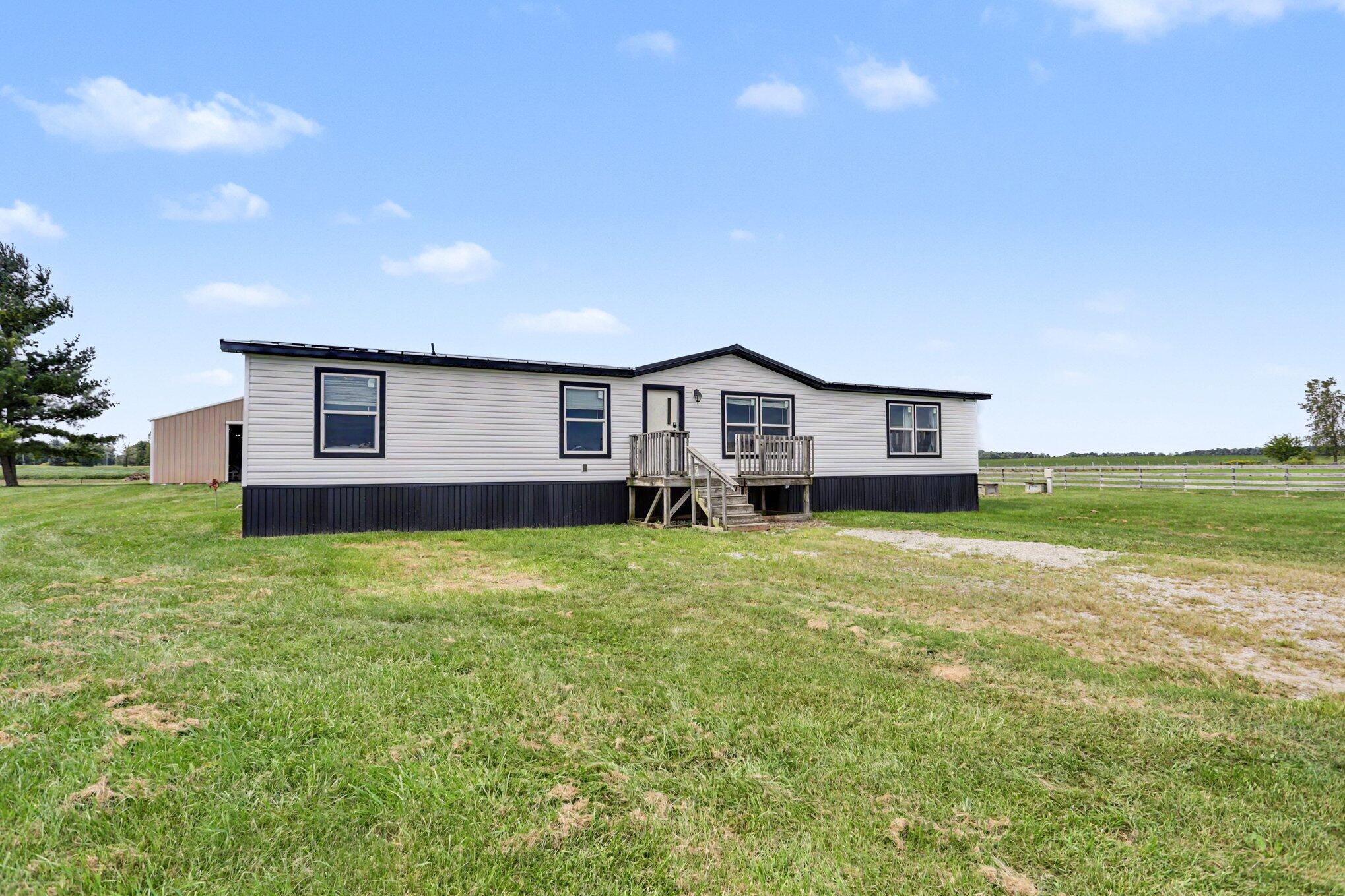 33175 Fields Road Property Photo 2