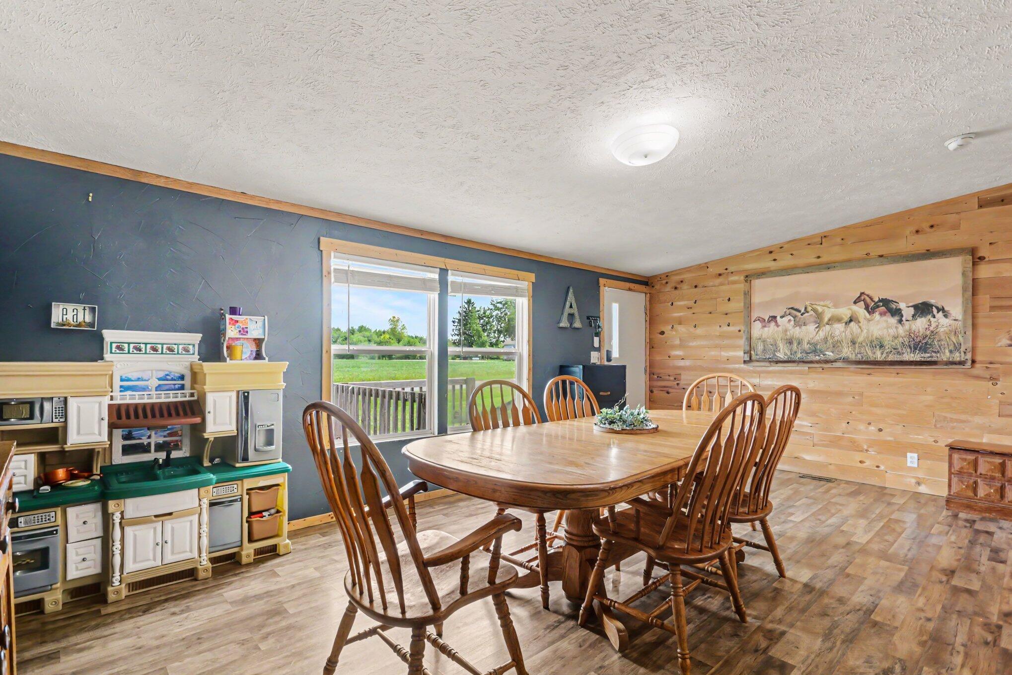 33175 Fields Road Property Photo 9