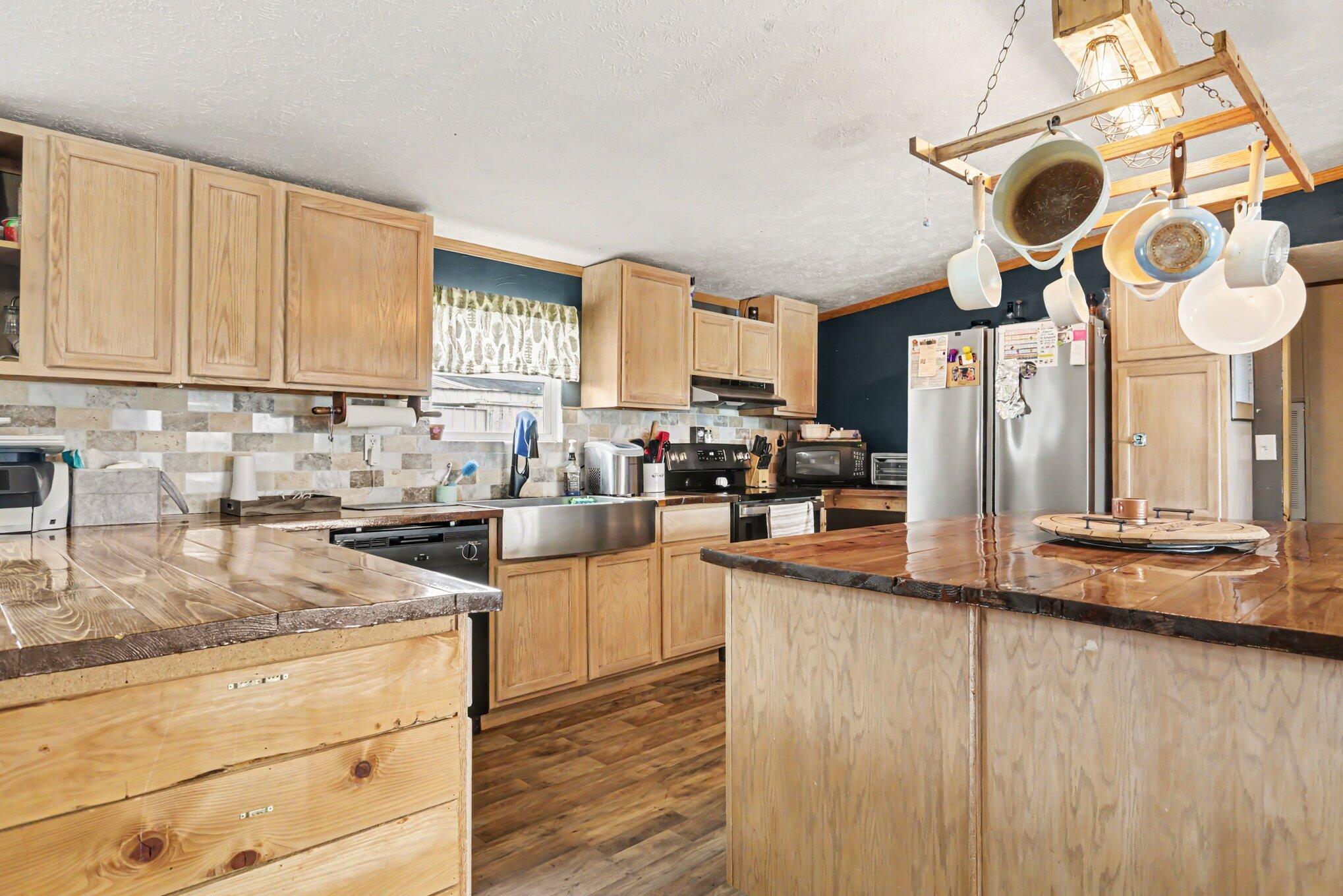 33175 Fields Road Property Photo 13