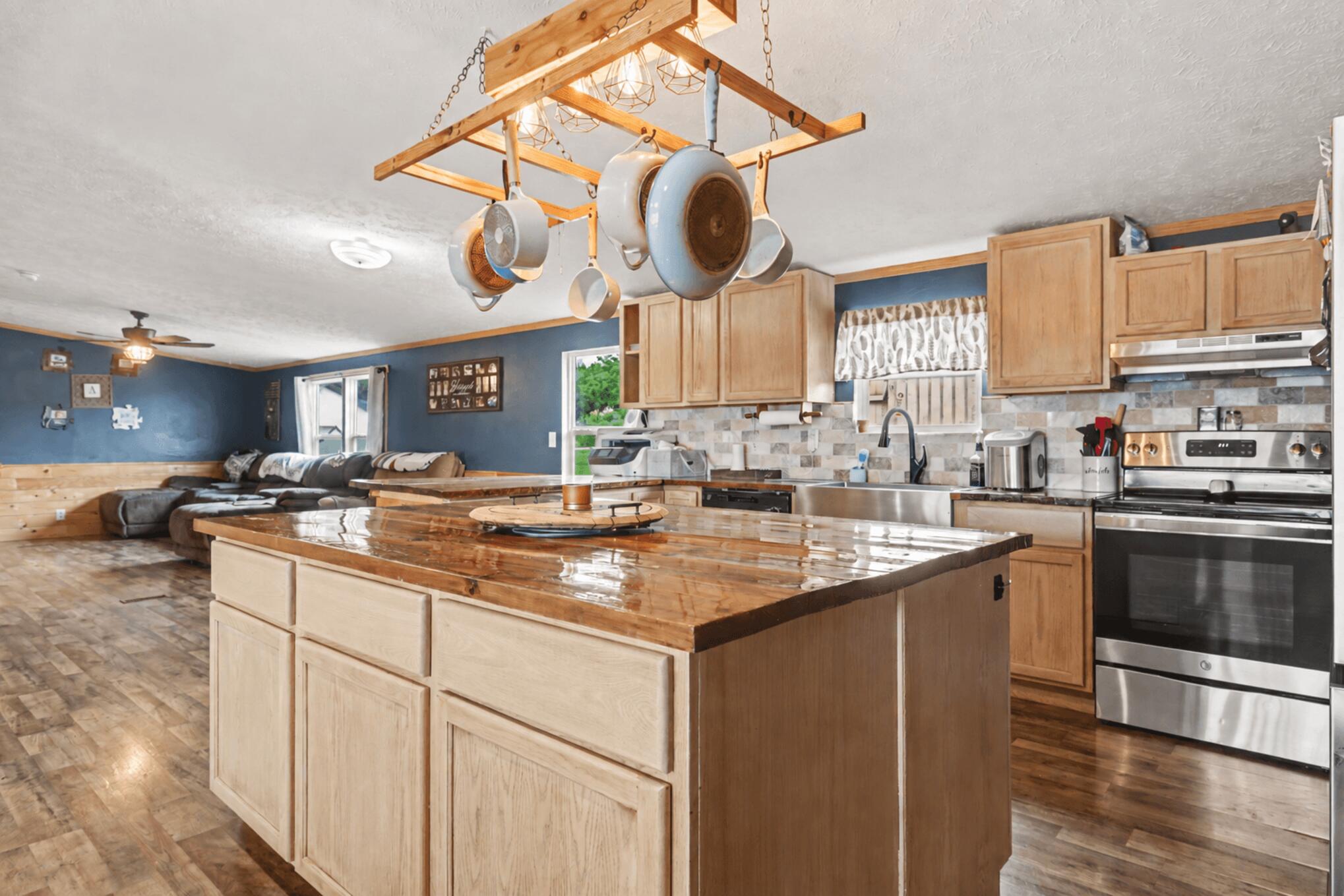 33175 Fields Road Property Photo 14