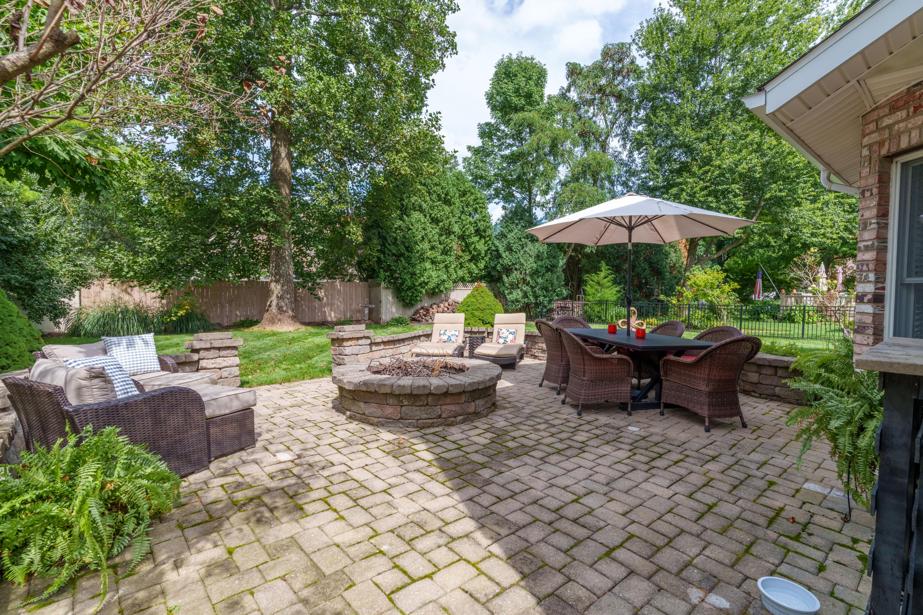 1541 Westwood Drive Property Photo 25
